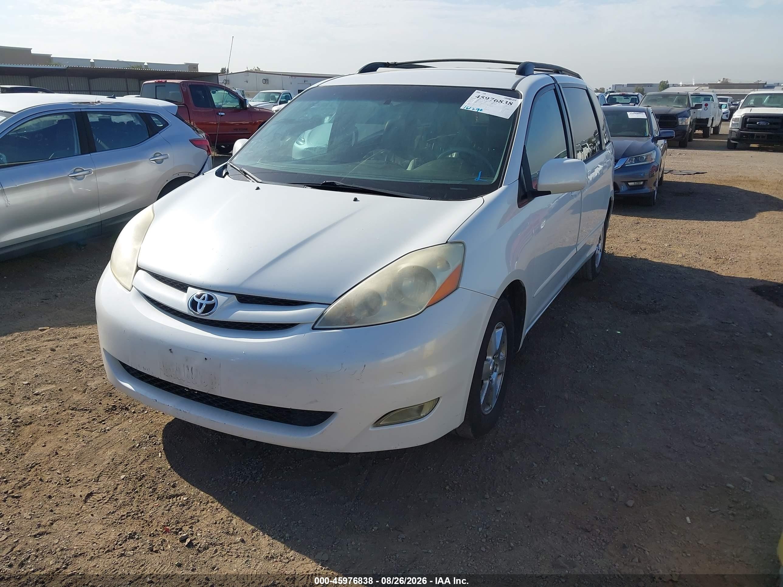 2009 Toyota Sienna Xle White vin: 5TDZK22C39S271925