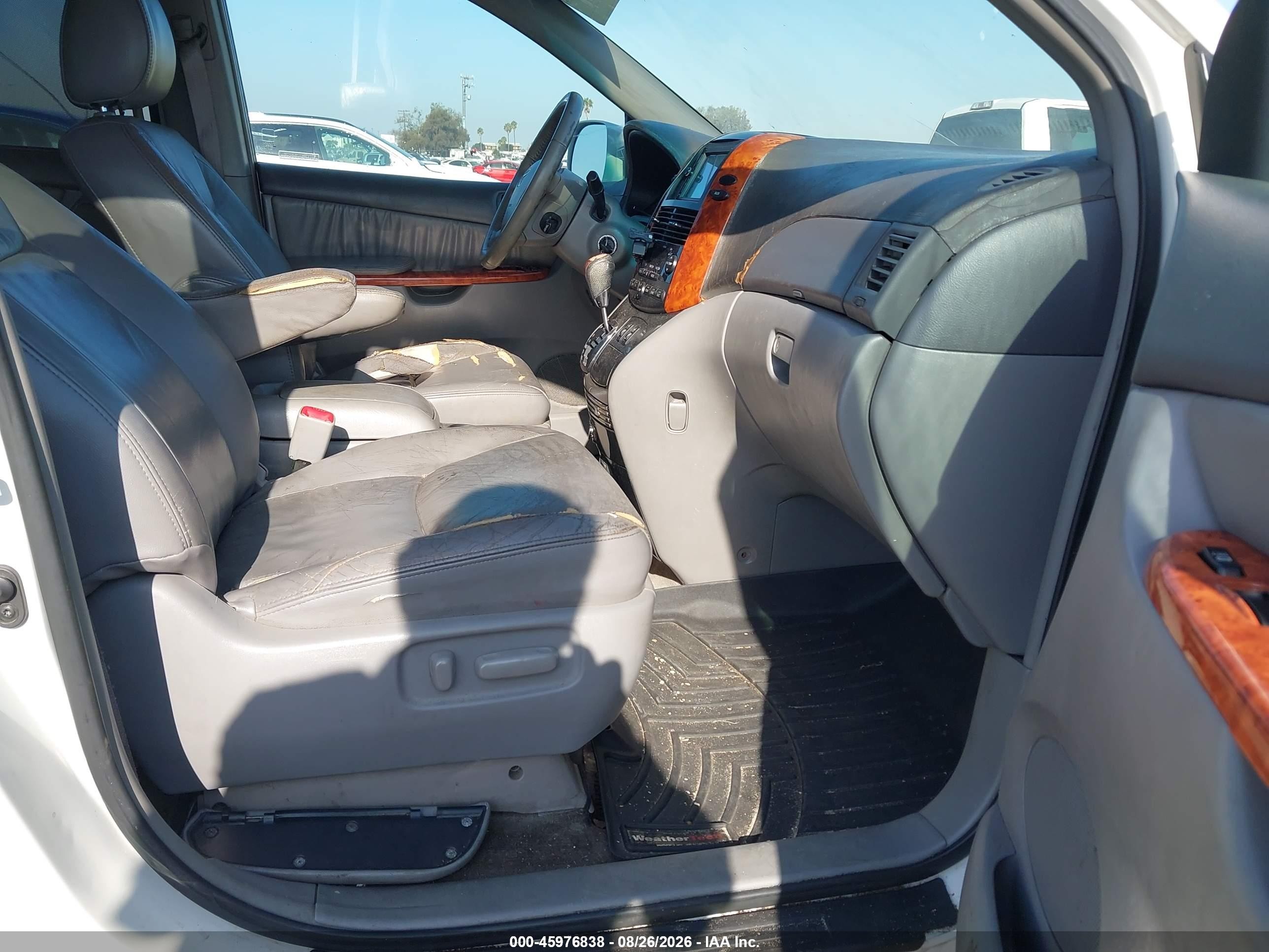 2009 Toyota Sienna Xle White vin: 5TDZK22C39S271925