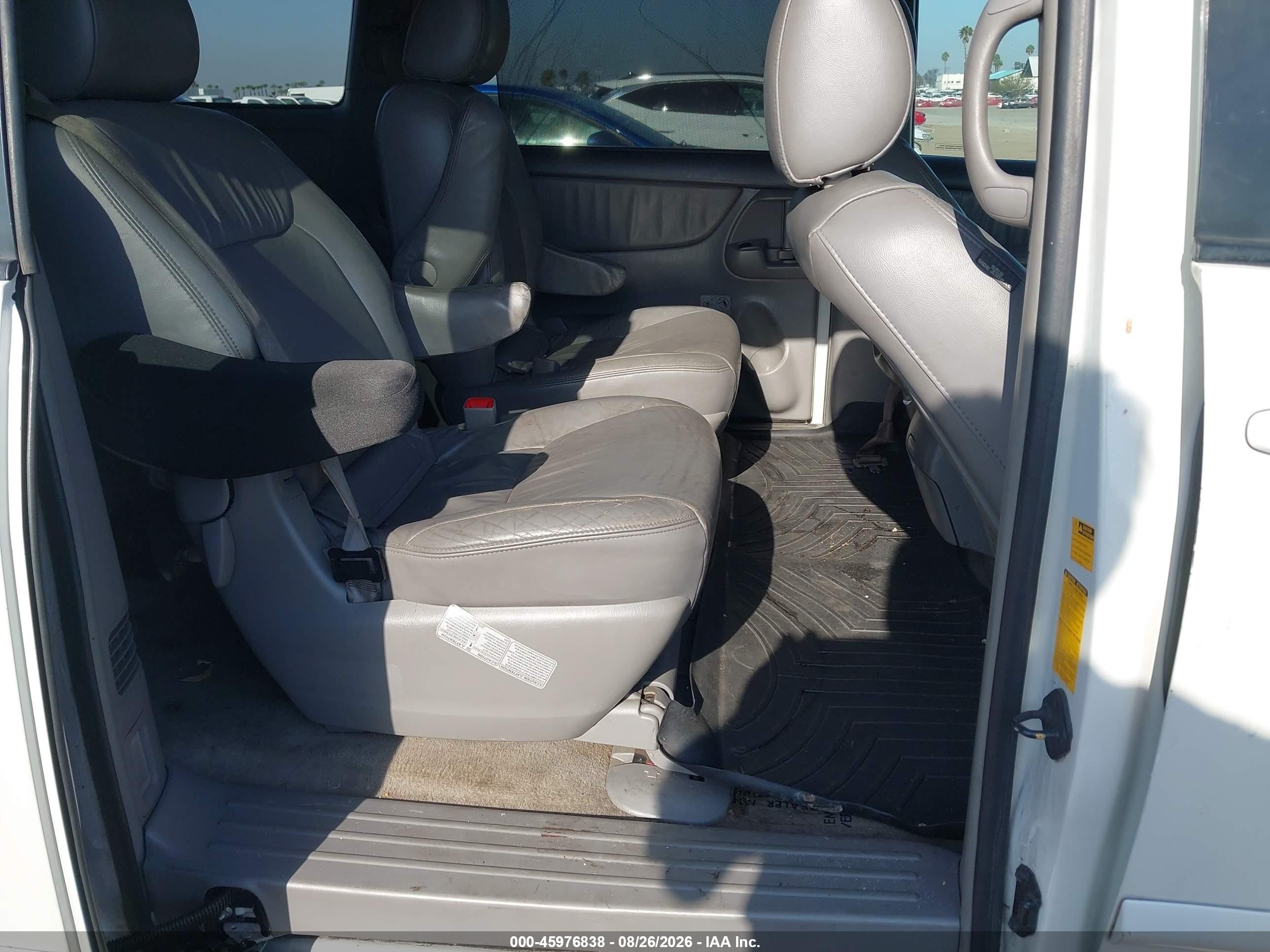 2009 Toyota Sienna Xle White vin: 5TDZK22C39S271925