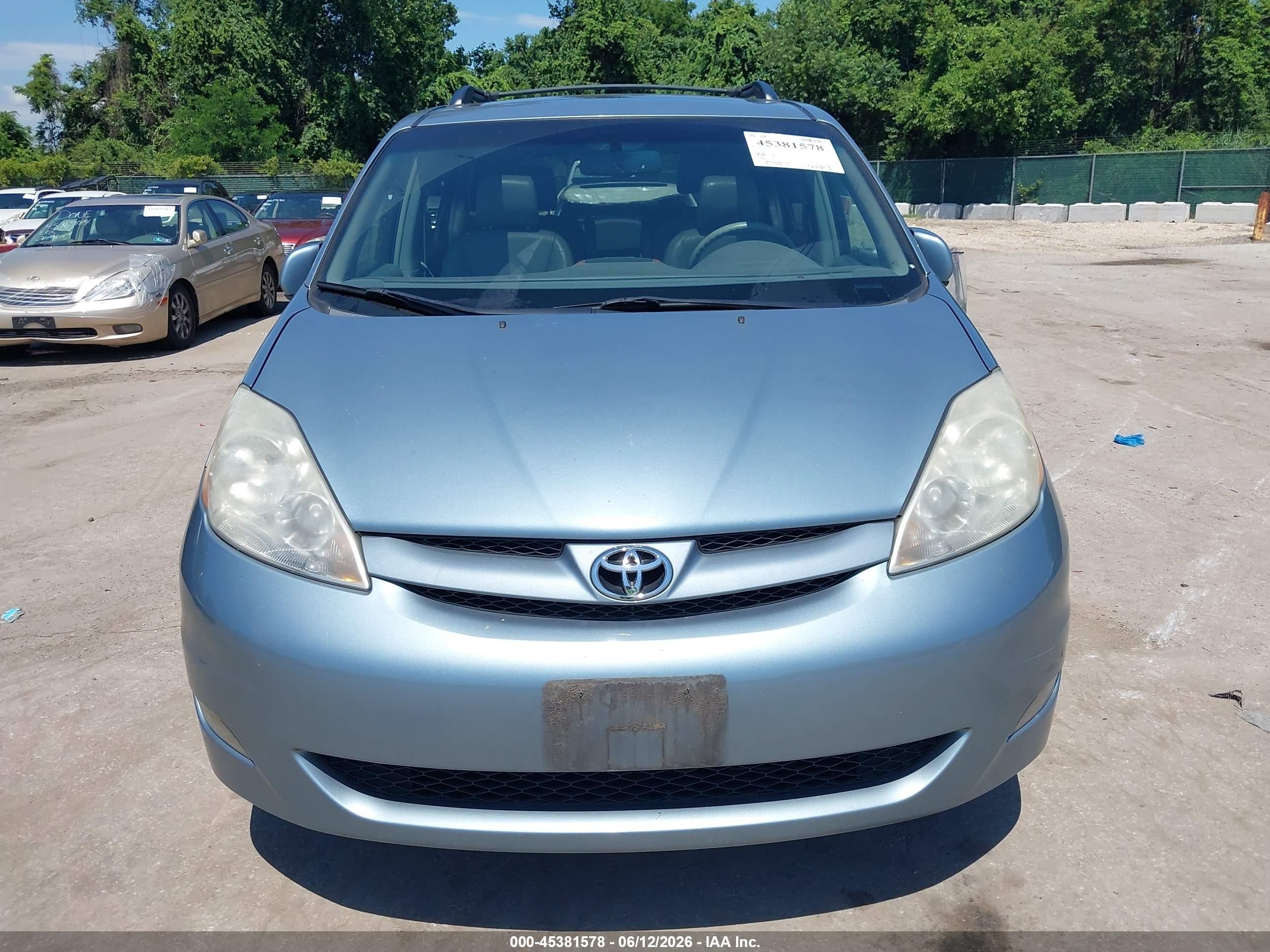 2007 Toyota Sienna Xle Серый vin: 5TDZK22C47S022837