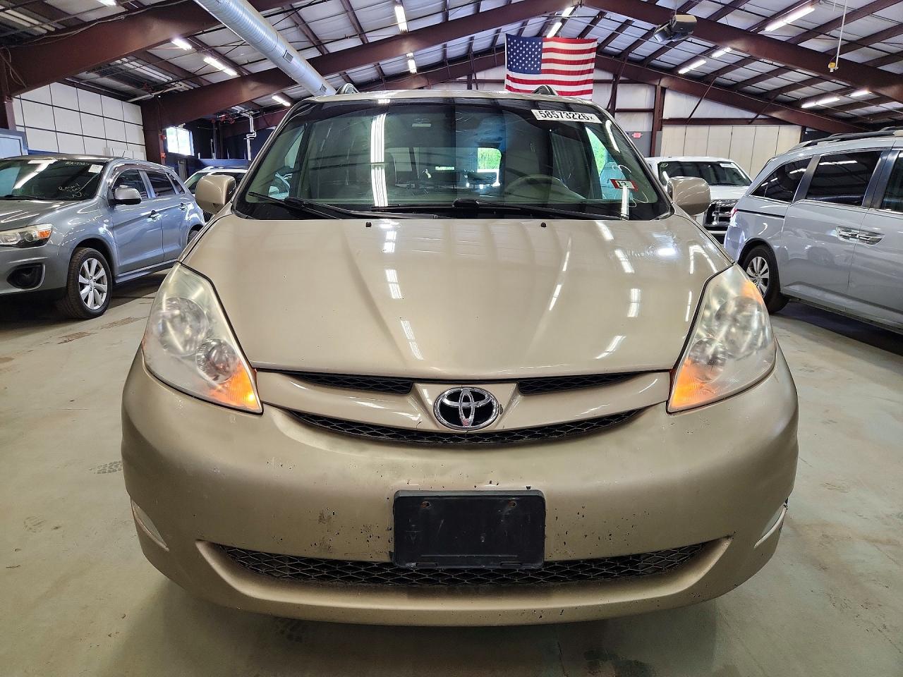 2007 Toyota Sienna Xle 7-passenger Beige vin: 5TDZK22C47S030467