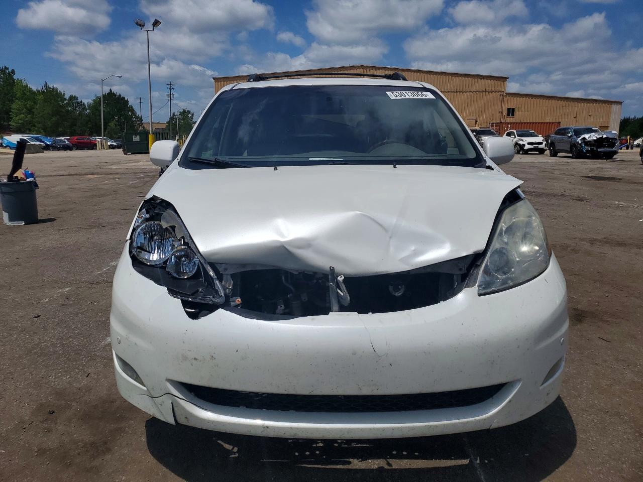 2007 Toyota Sienna Xle Limited 7-passenger White vin: 5TDZK22C47S032512