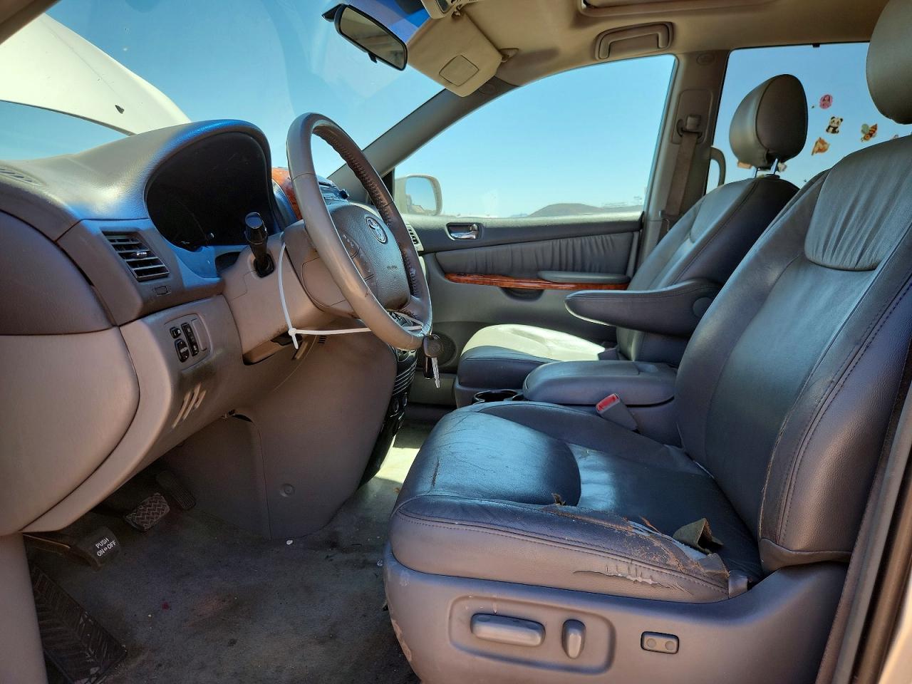 2007 Toyota Sienna Xle 7-passenger Серебряный vin: 5TDZK22C47S098946