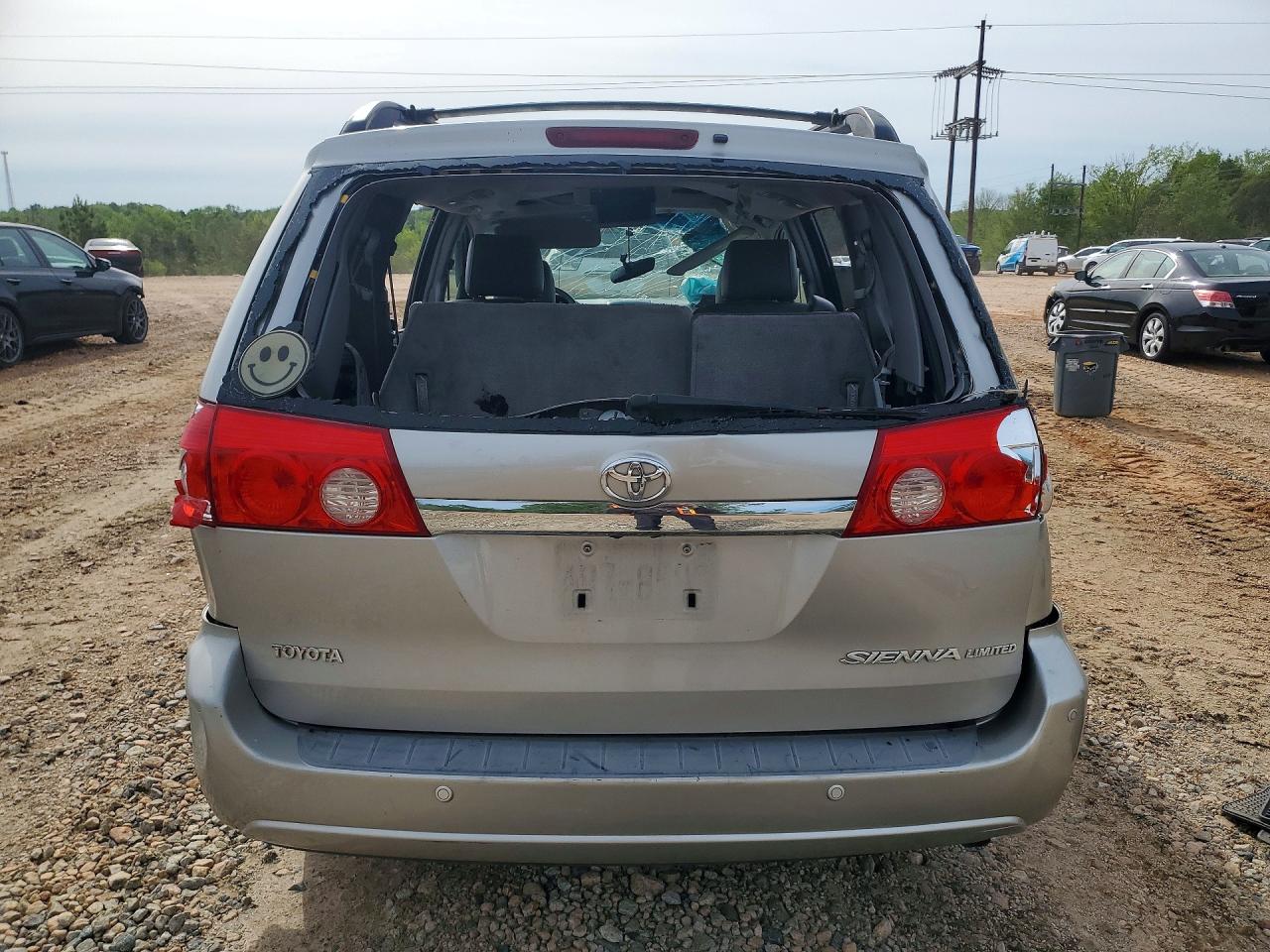 2008 Toyota Sienna Xle Limited Silver vin: 5TDZK22C48S101748