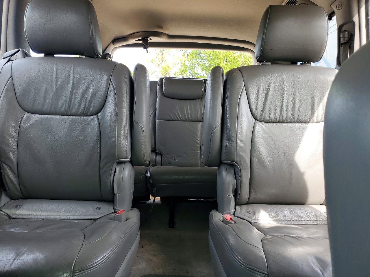 2008 Toyota Sienna Xle Limited Silver vin: 5TDZK22C48S101748