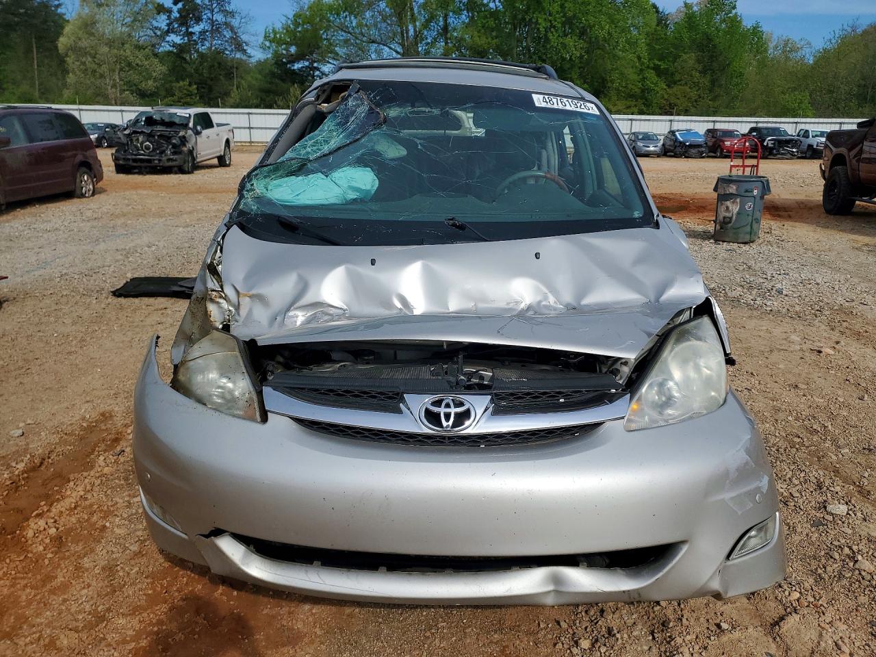 2008 Toyota Sienna Xle Limited Silver vin: 5TDZK22C48S101748