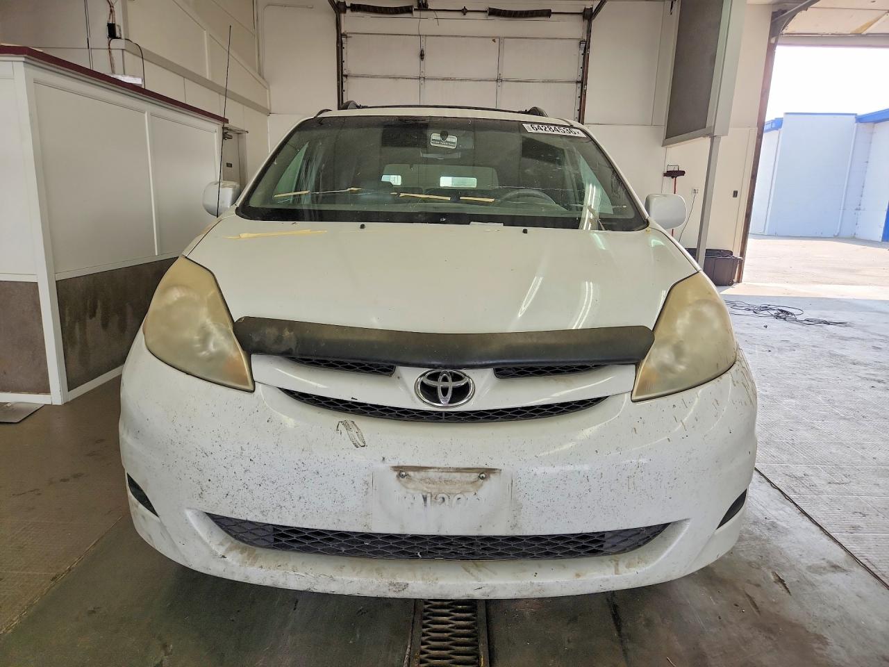 2008 Toyota Sienna Xle White vin: 5TDZK22C48S113995