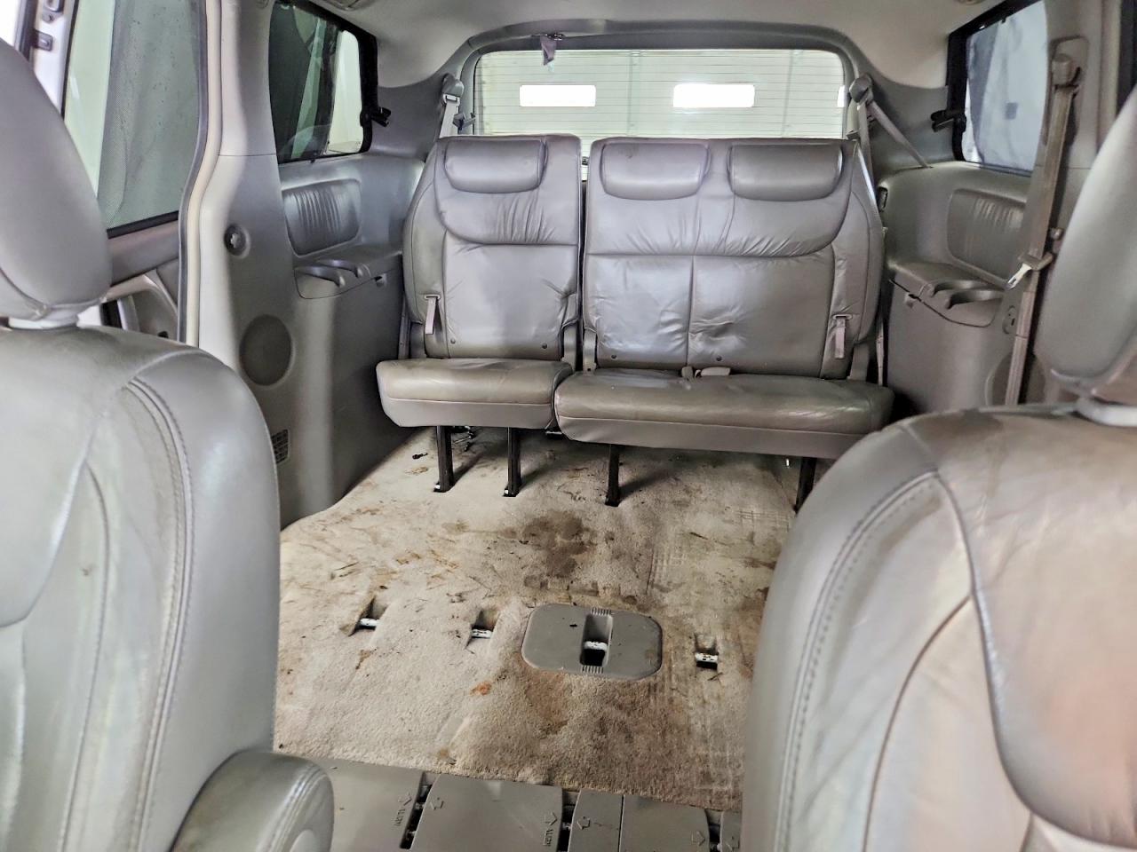 2008 Toyota Sienna Xle White vin: 5TDZK22C48S113995