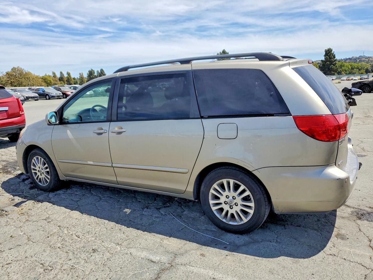 2008 Toyota Sienna Xle Gold vin: 5TDZK22C48S127542