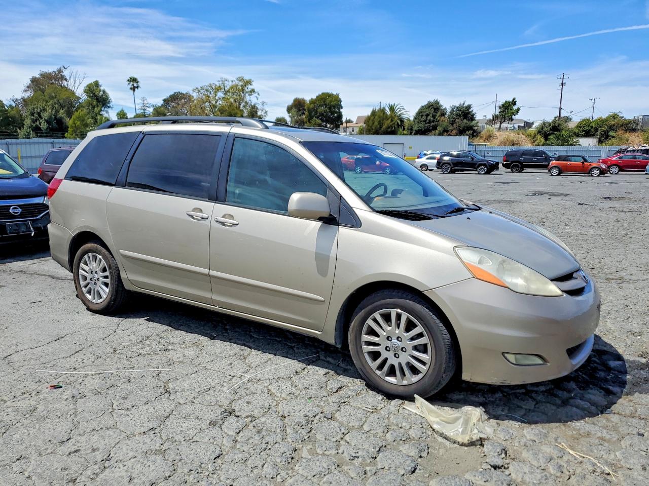 2008 Toyota Sienna Xle Gold vin: 5TDZK22C48S127542