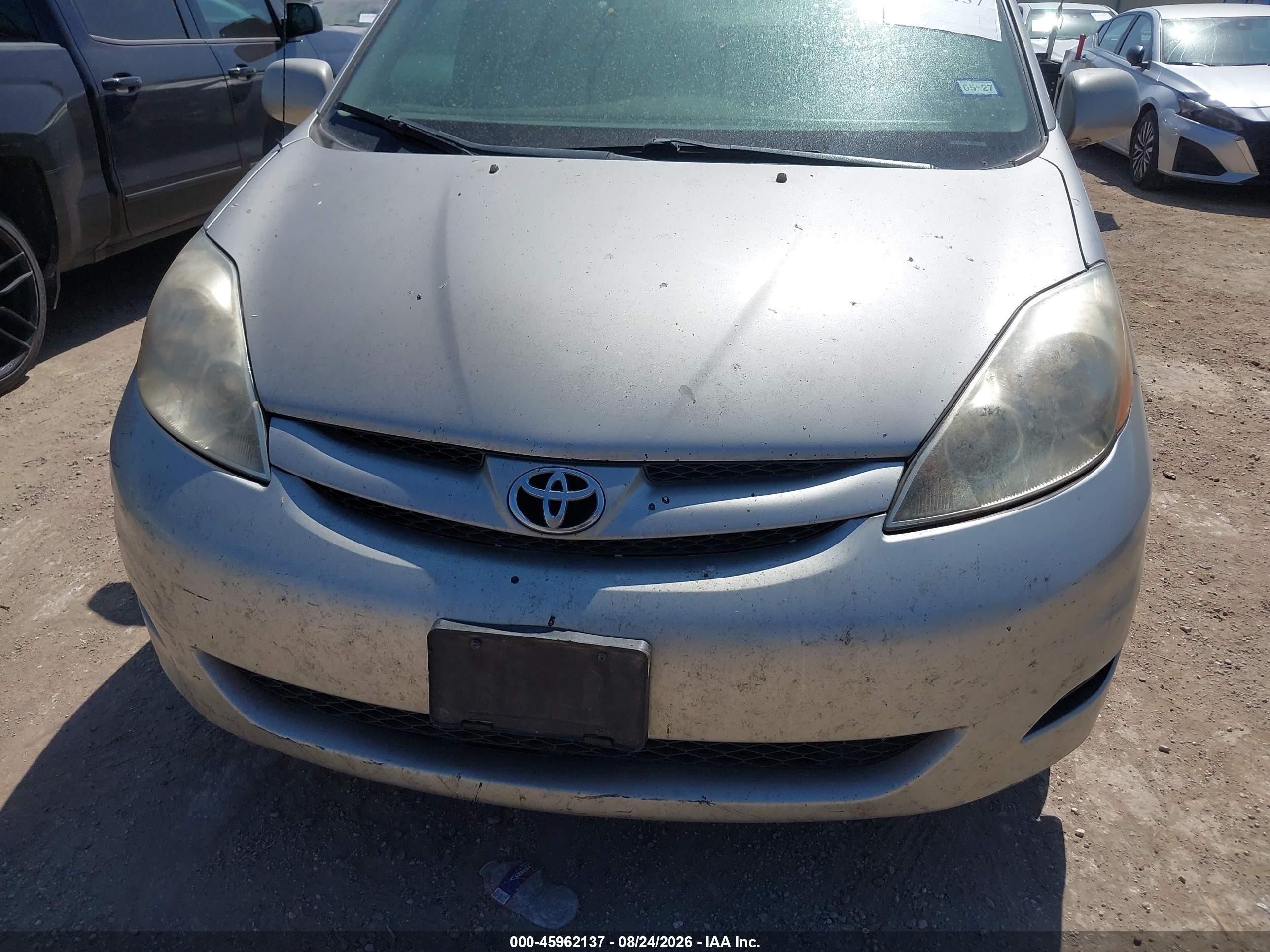 2008 Toyota Sienna Xle Silver vin: 5TDZK22C48S205253