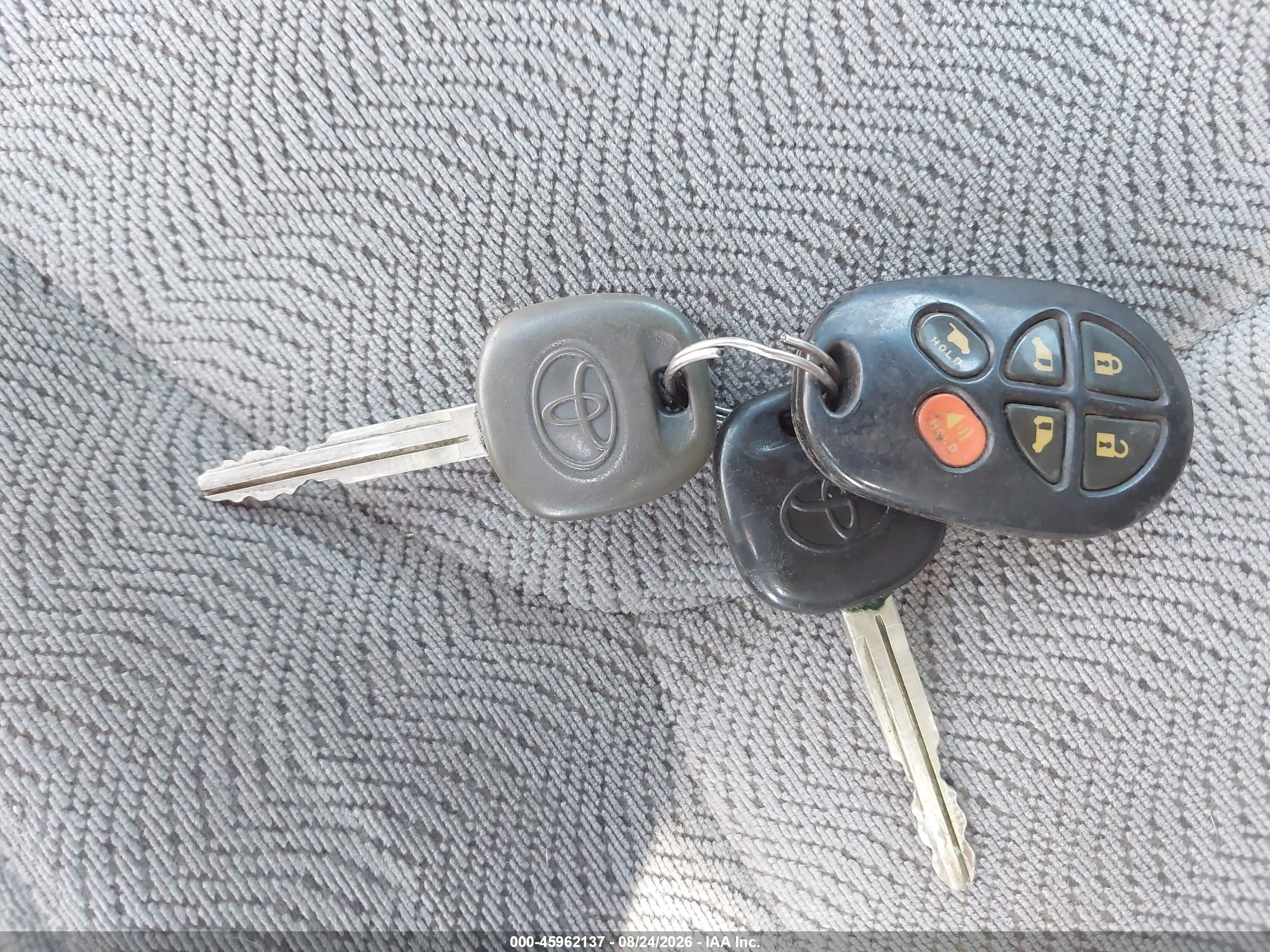 2008 Toyota Sienna Xle Silver vin: 5TDZK22C48S205253