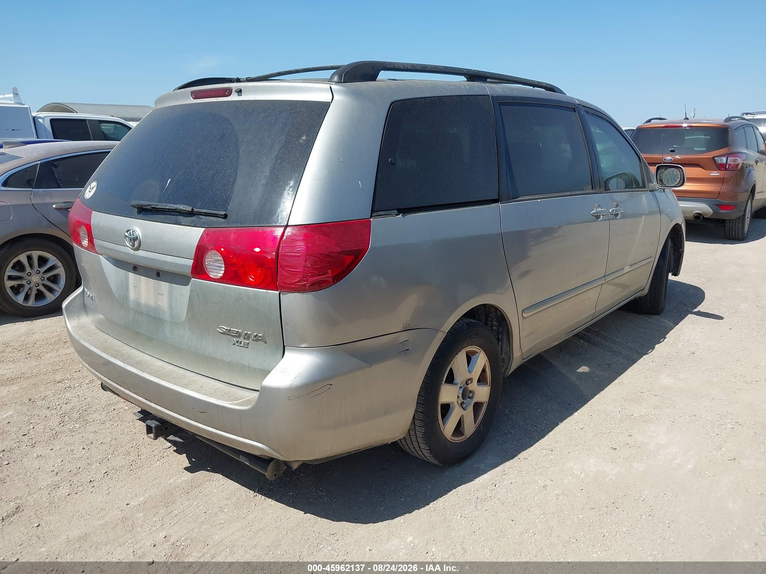 2008 Toyota Sienna Xle Silver vin: 5TDZK22C48S205253