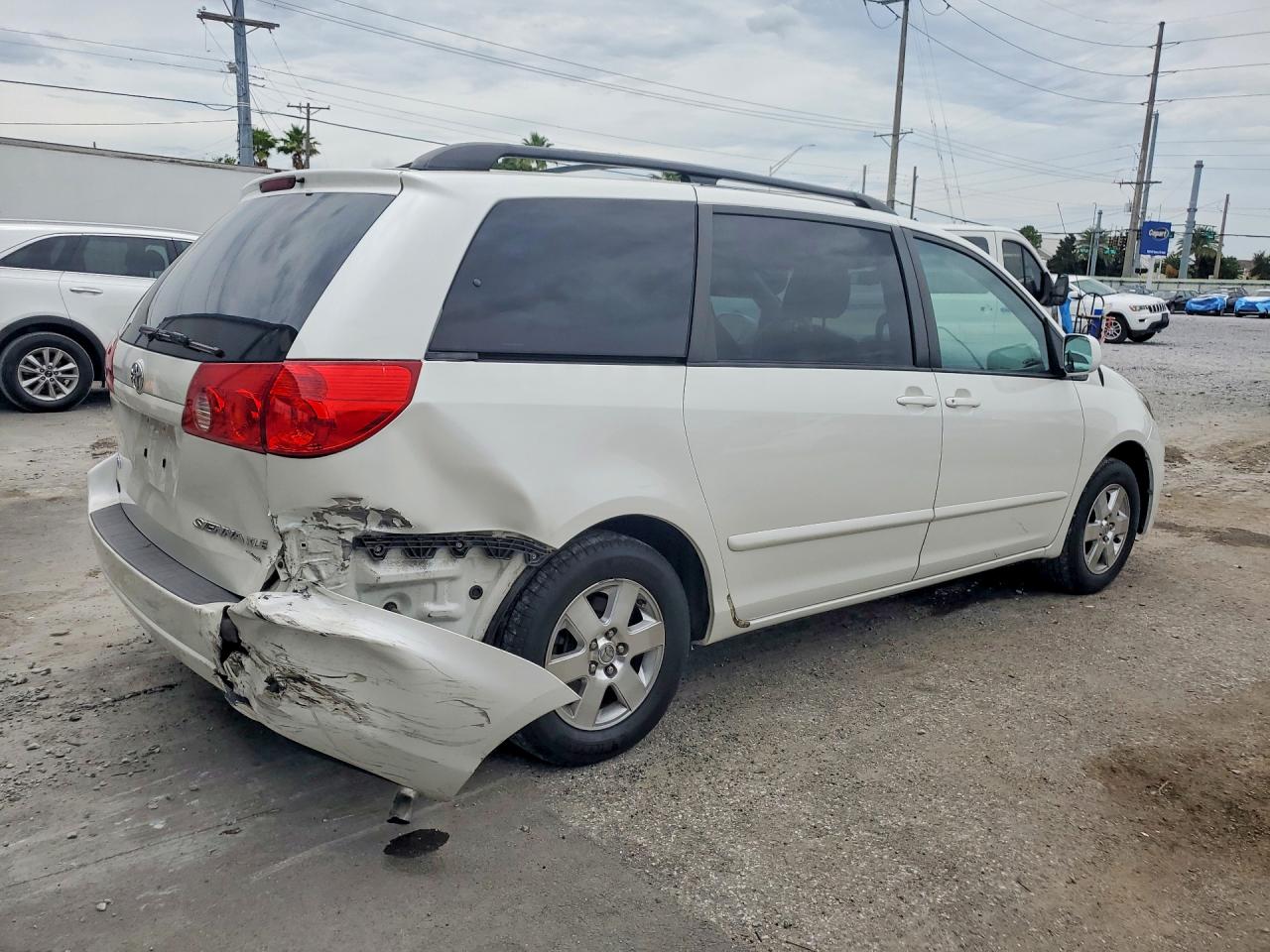 2009 Toyota Sienna Xle White vin: 5TDZK22C49S238609