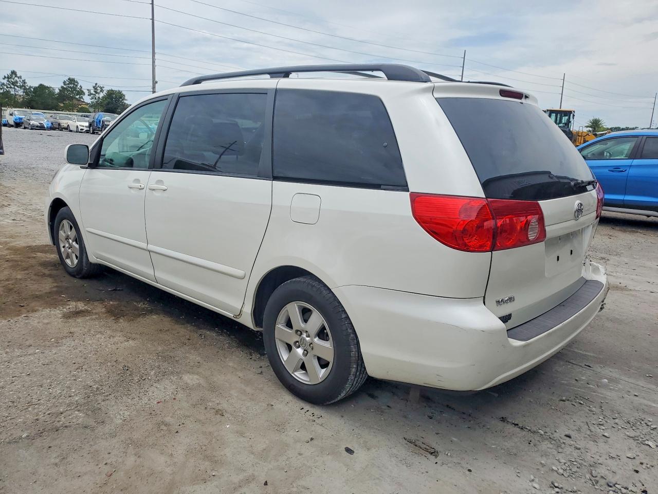 2009 Toyota Sienna Xle White vin: 5TDZK22C49S238609