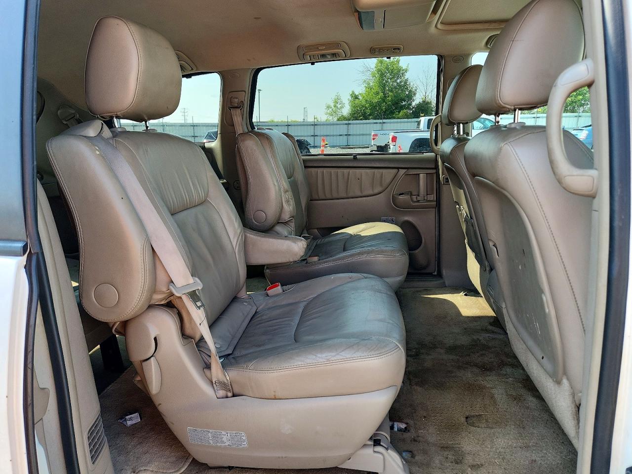 2009 Toyota Sienna Xle White vin: 5TDZK22C49S243101