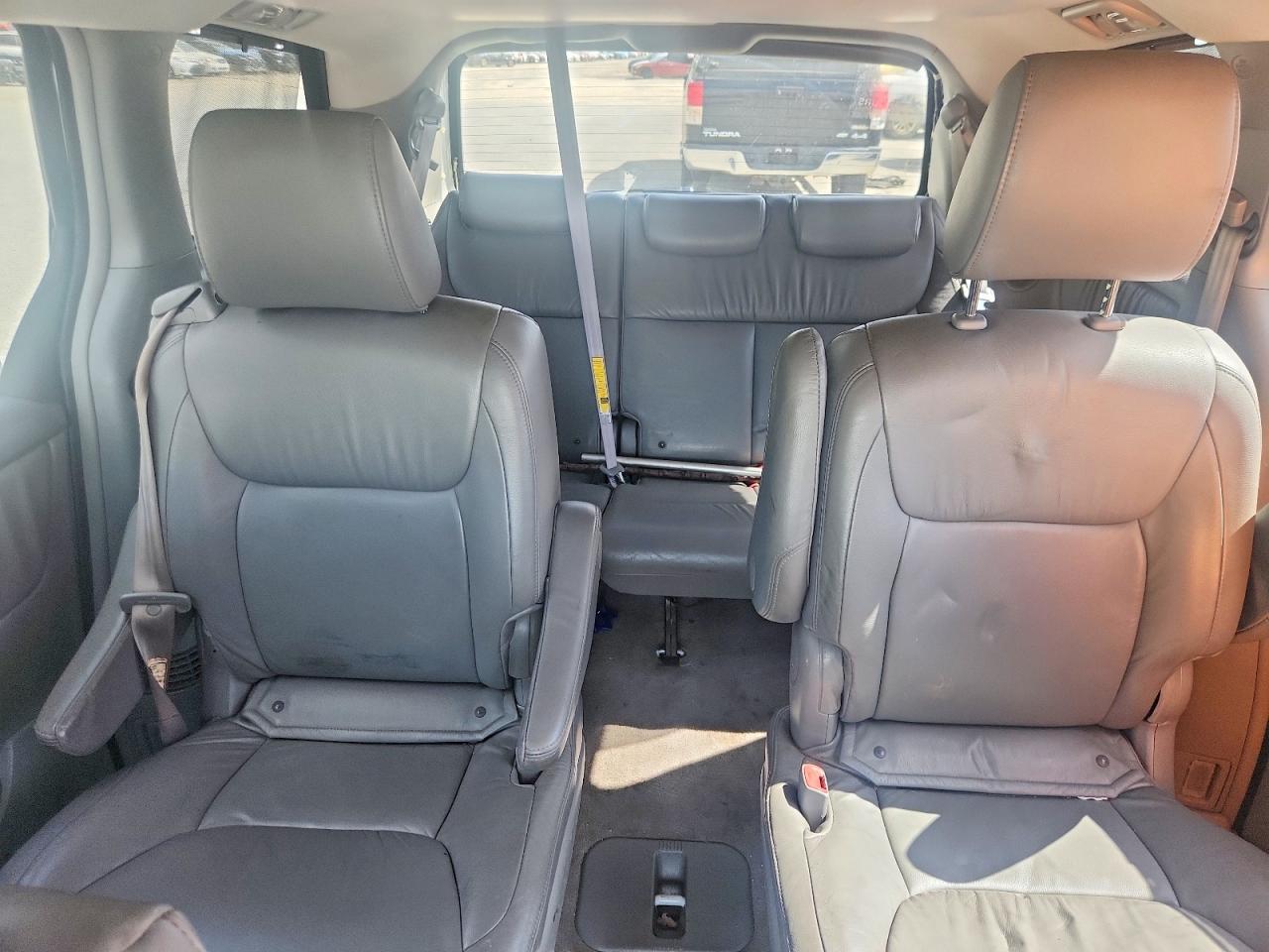2009 Toyota Sienna Limited White vin: 5TDZK22C49S279483