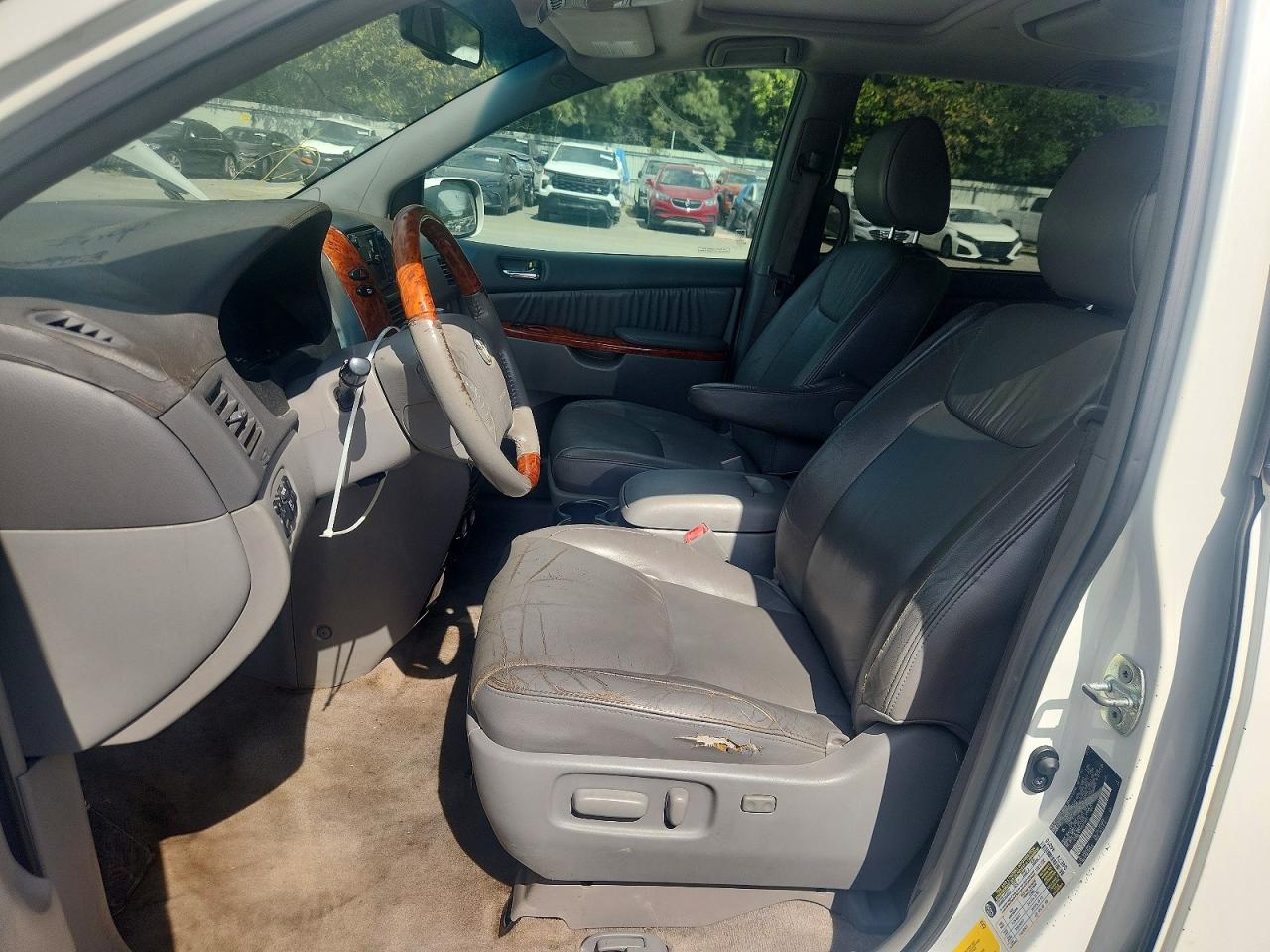 2009 Toyota Sienna Limited White vin: 5TDZK22C49S279483