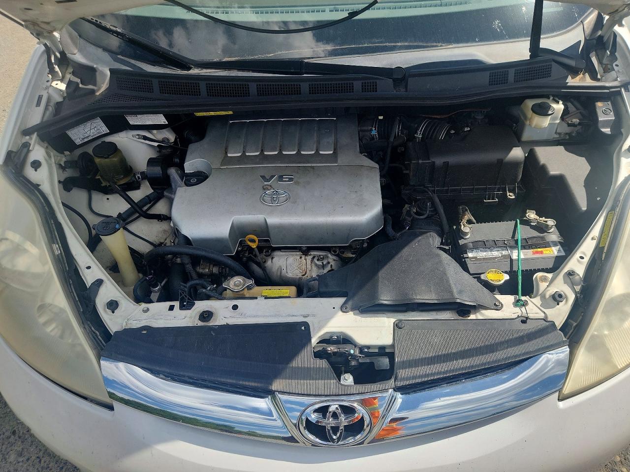2009 Toyota Sienna Limited White vin: 5TDZK22C49S279483