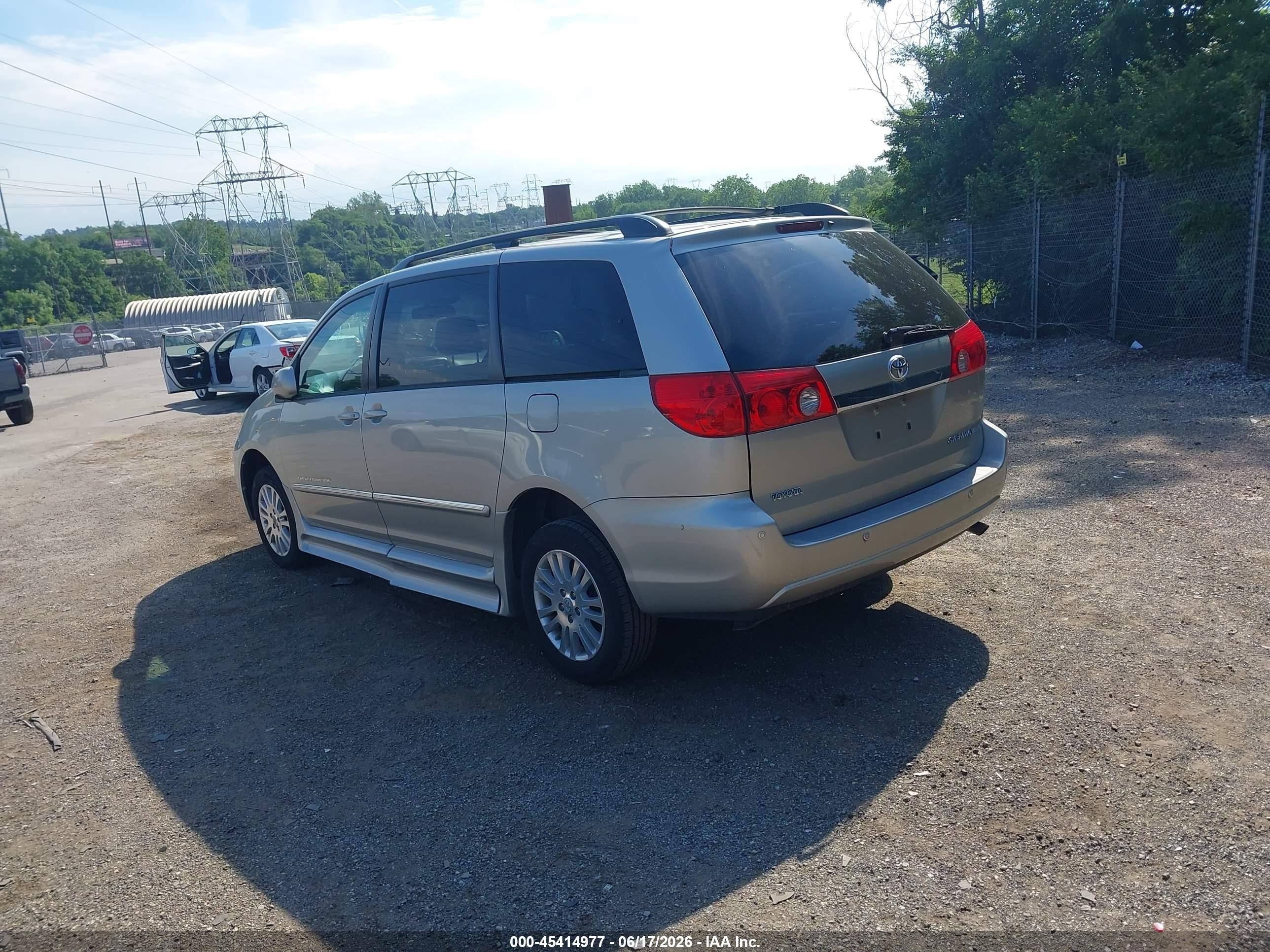 2007 Toyota Sienna Xle Limited Желто-коричневый vin: 5TDZK22C57S063784