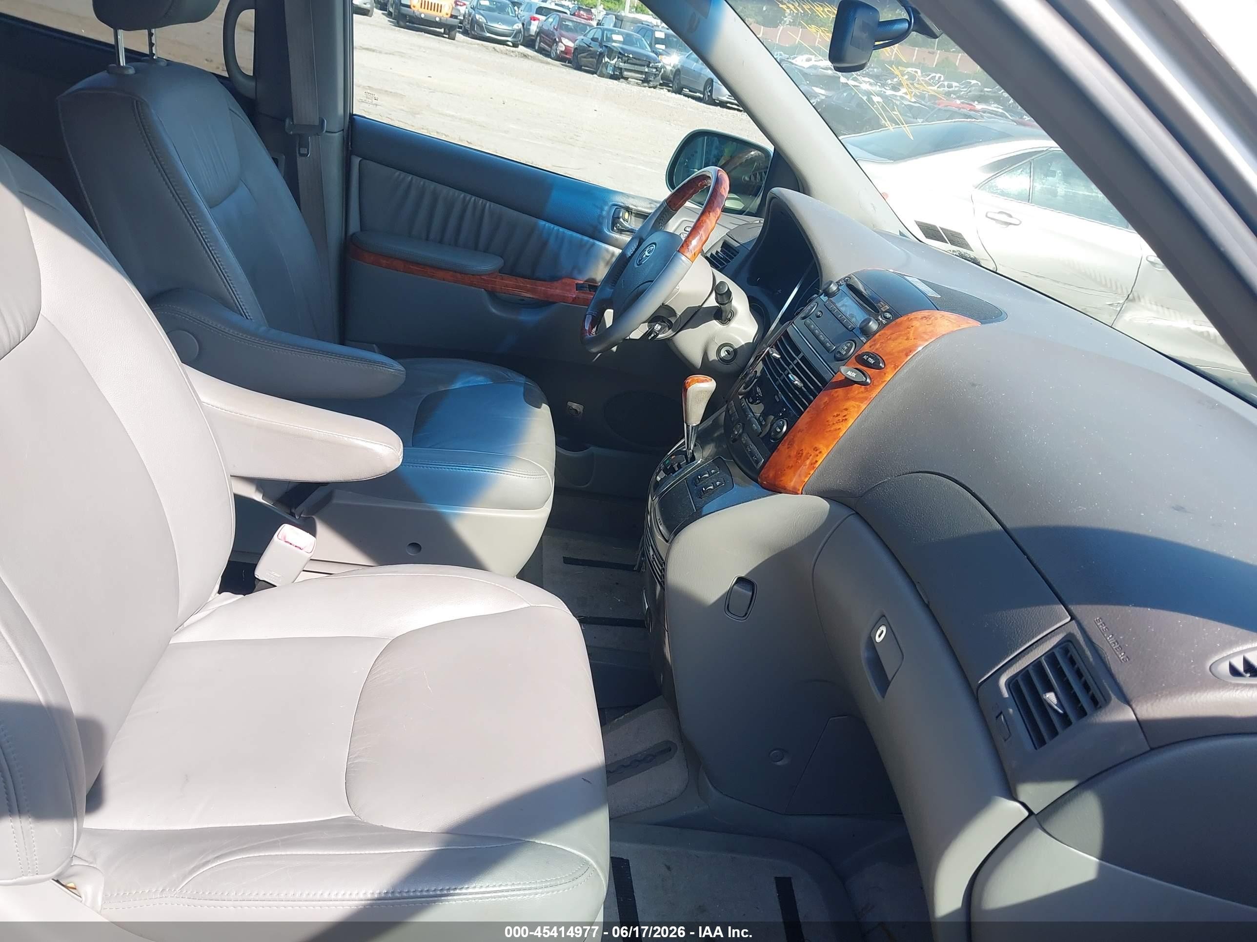 2007 Toyota Sienna Xle Limited Желто-коричневый vin: 5TDZK22C57S063784