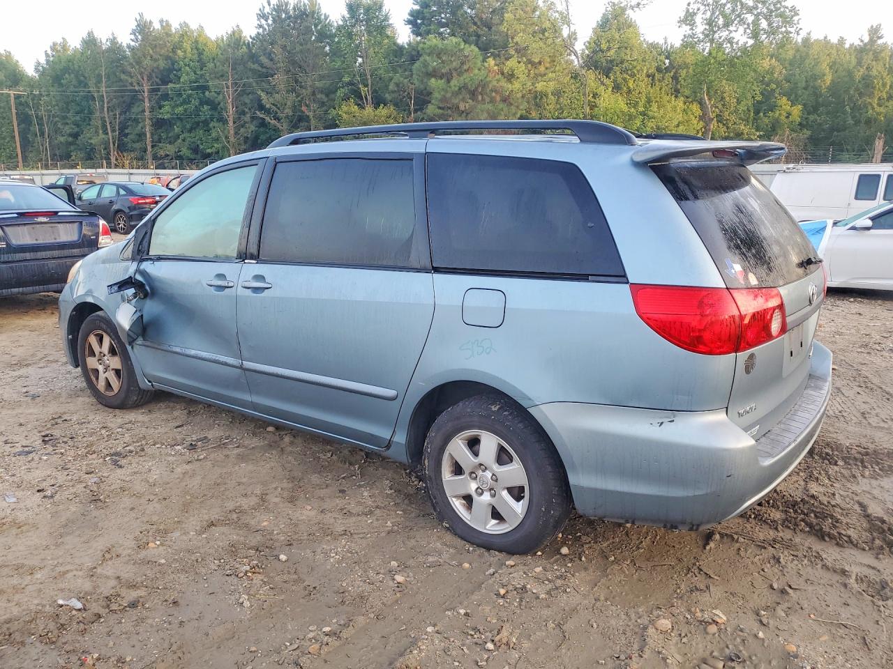 2007 Toyota Sienna Xle 7-passenger Blue vin: 5TDZK22C57S095280