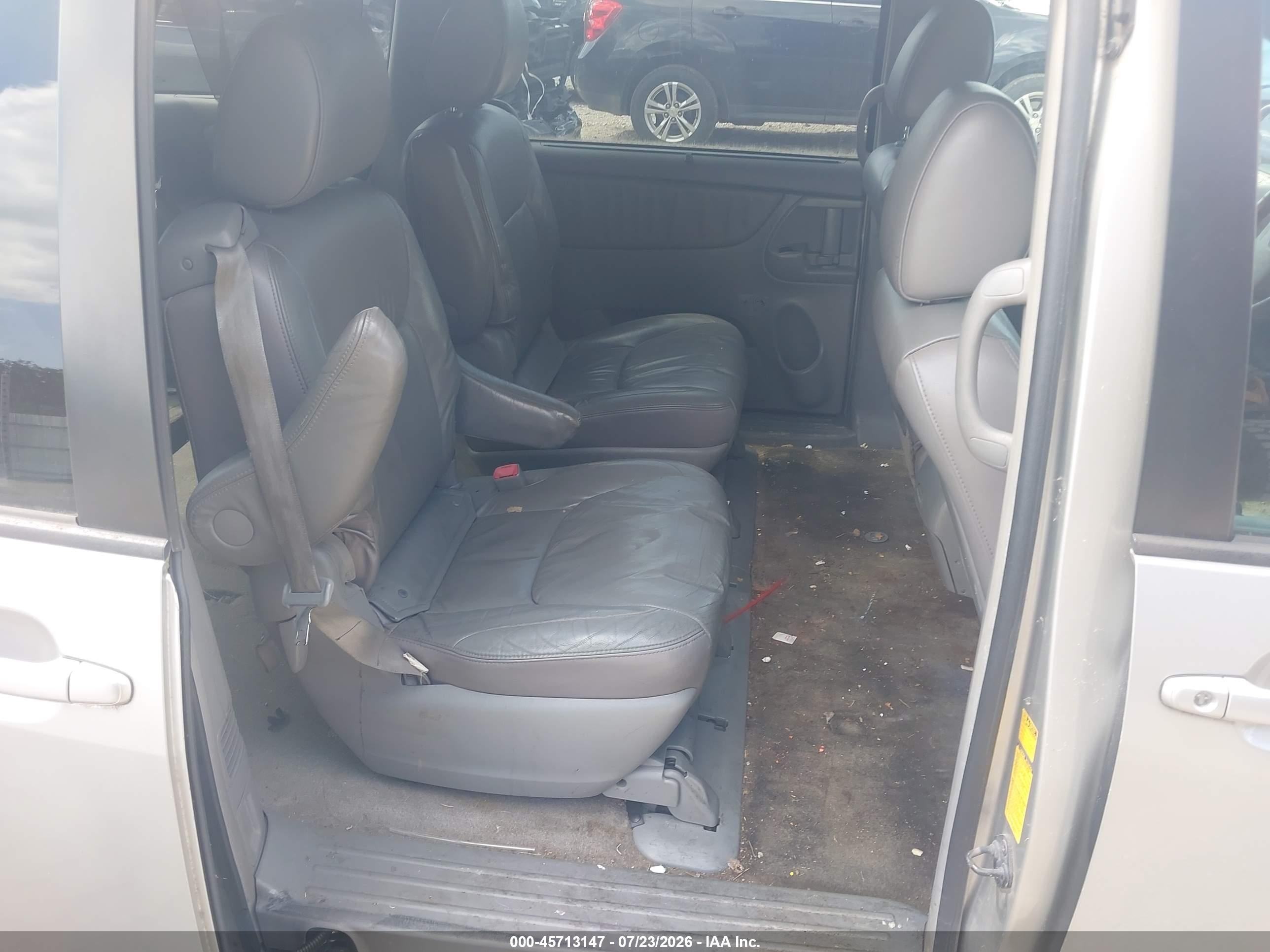2009 Toyota Sienna Xle Silver vin: 5TDZK22C59S228946