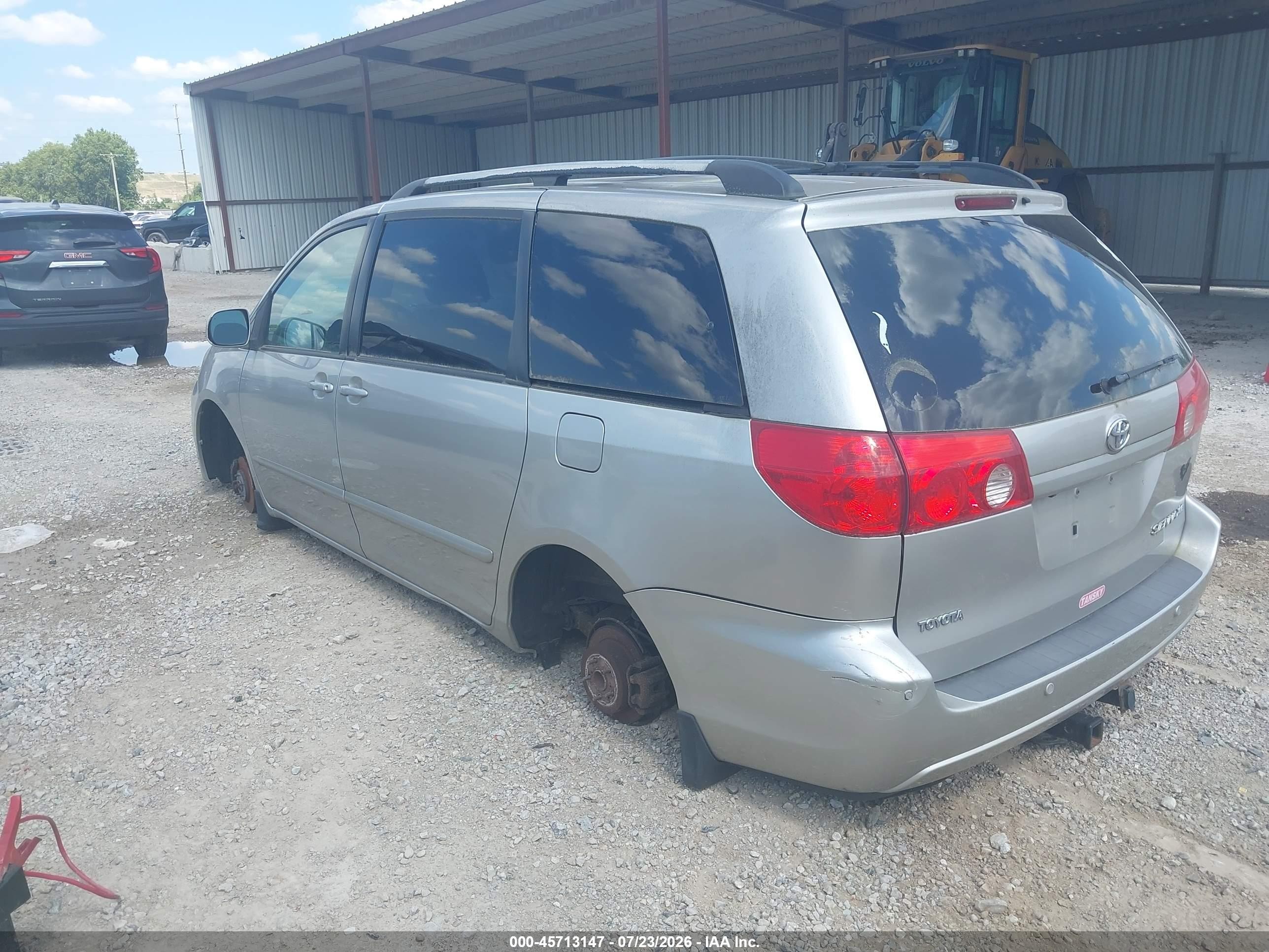 2009 Toyota Sienna Xle Silver vin: 5TDZK22C59S228946
