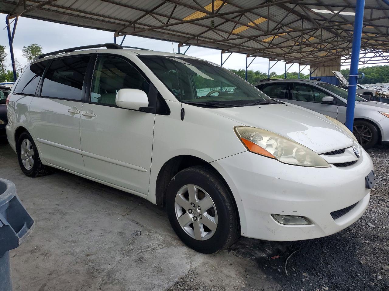 2009 Toyota Sienna Xle White vin: 5TDZK22C59S235122