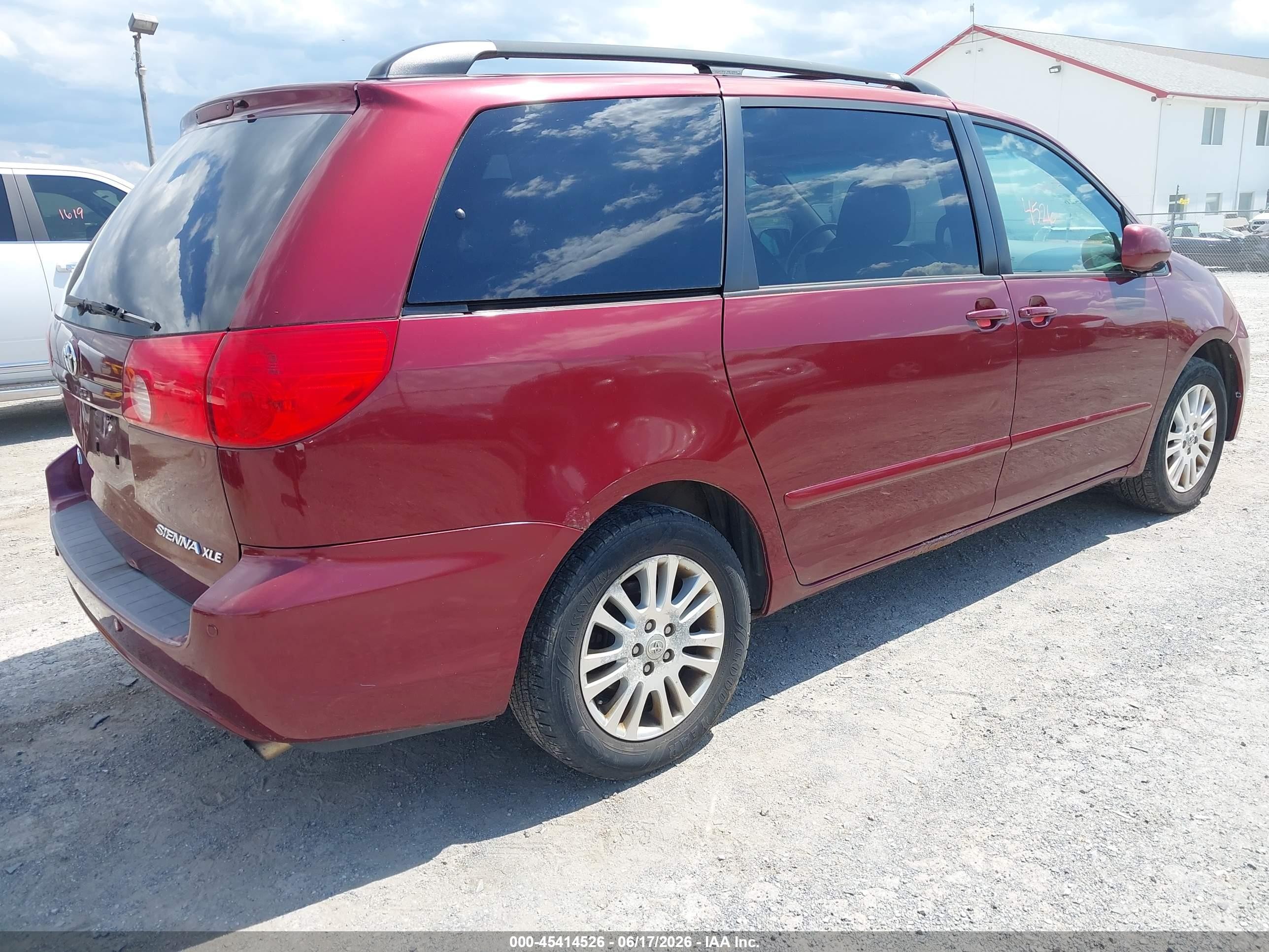 2009 Toyota Sienna Xle Red vin: 5TDZK22C59S253913