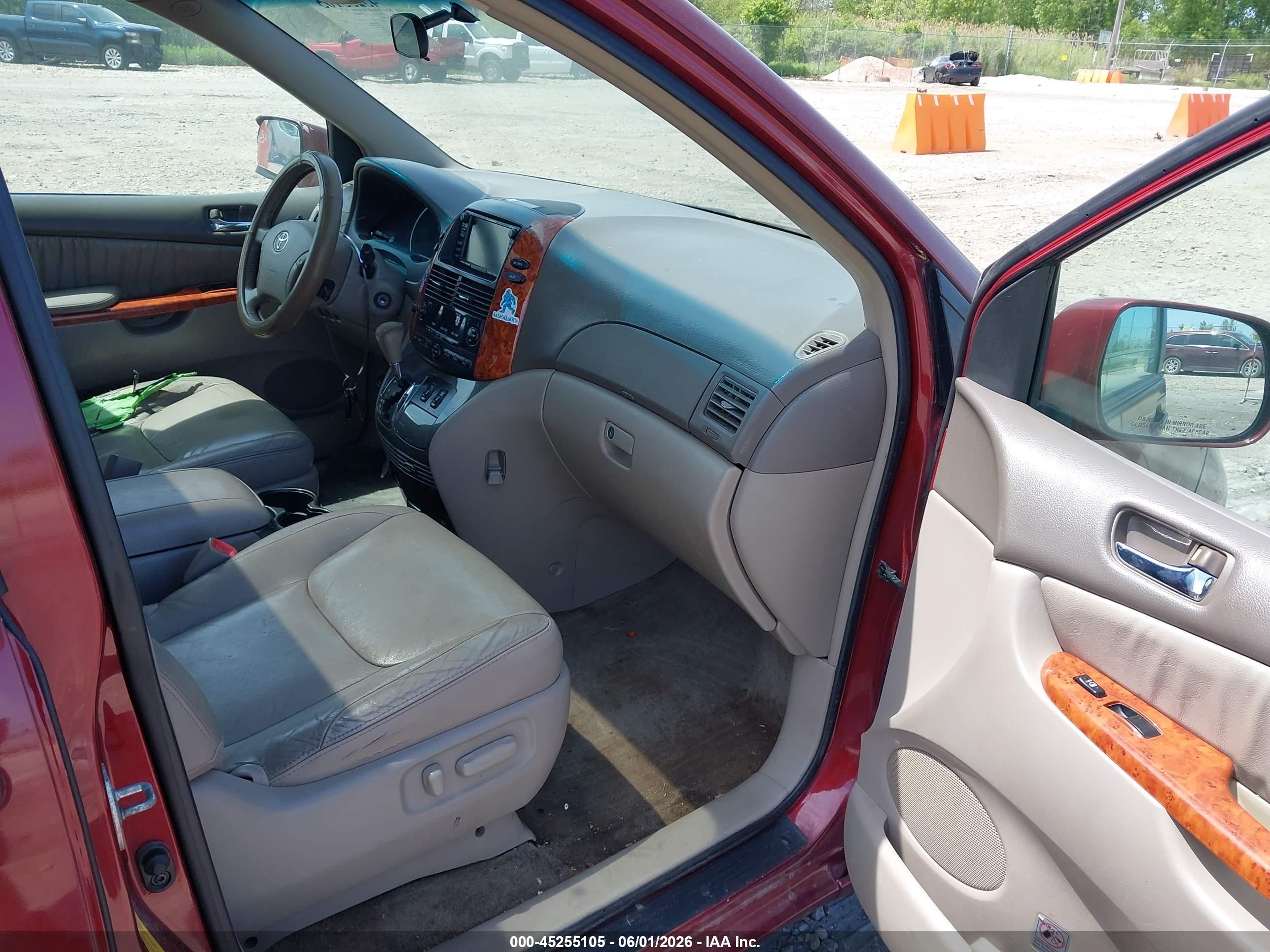 2009 Toyota Sienna Xle Red vin: 5TDZK22C59S274809