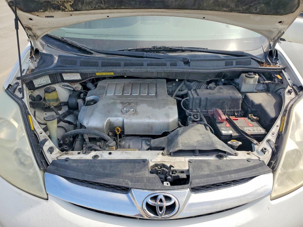 2007 Toyota Sienna Xle Limited 7-passenger White vin: 5TDZK22C67S056729