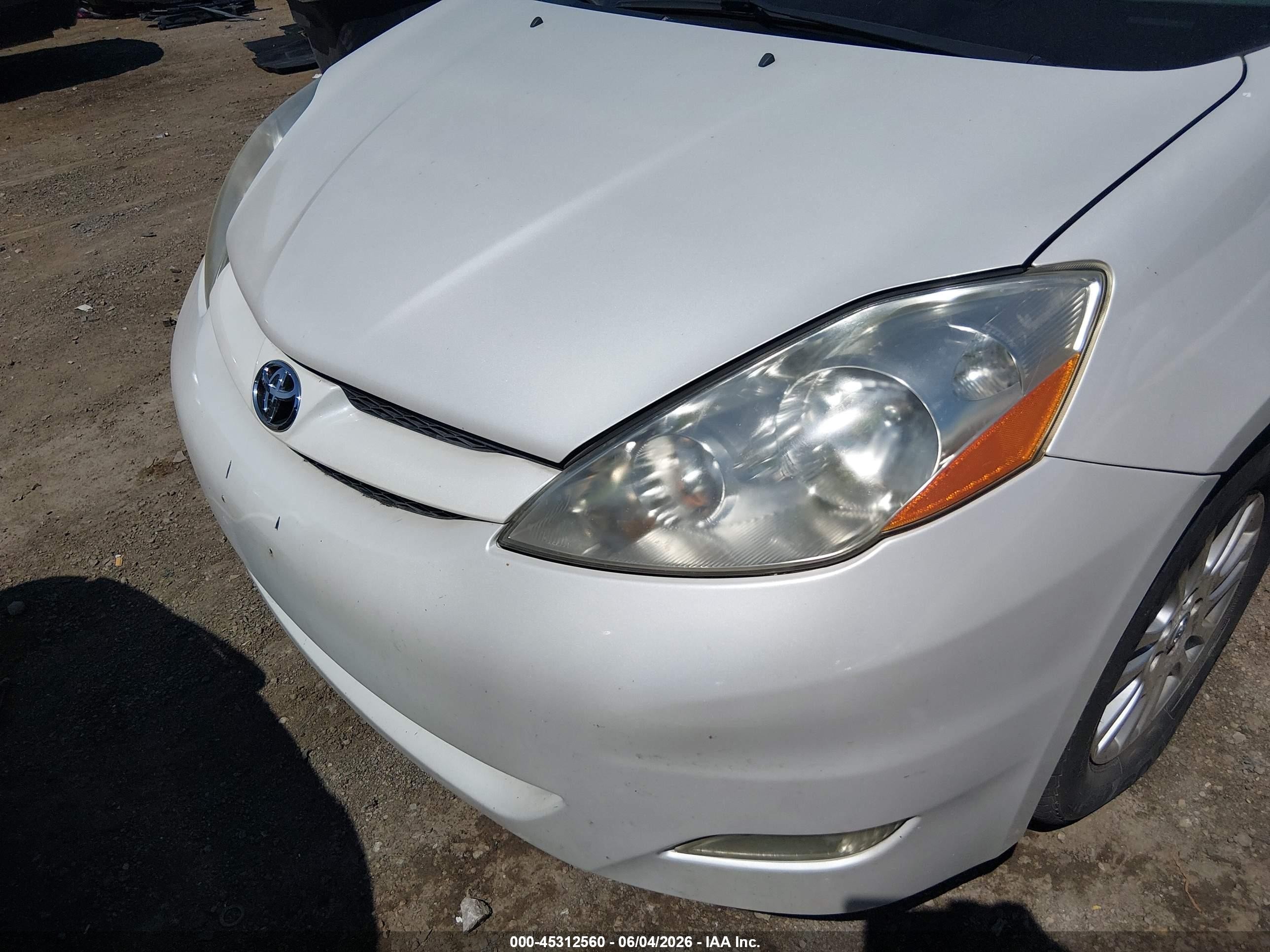 2007 Toyota Sienna Xle White vin: 5TDZK22C67S098169