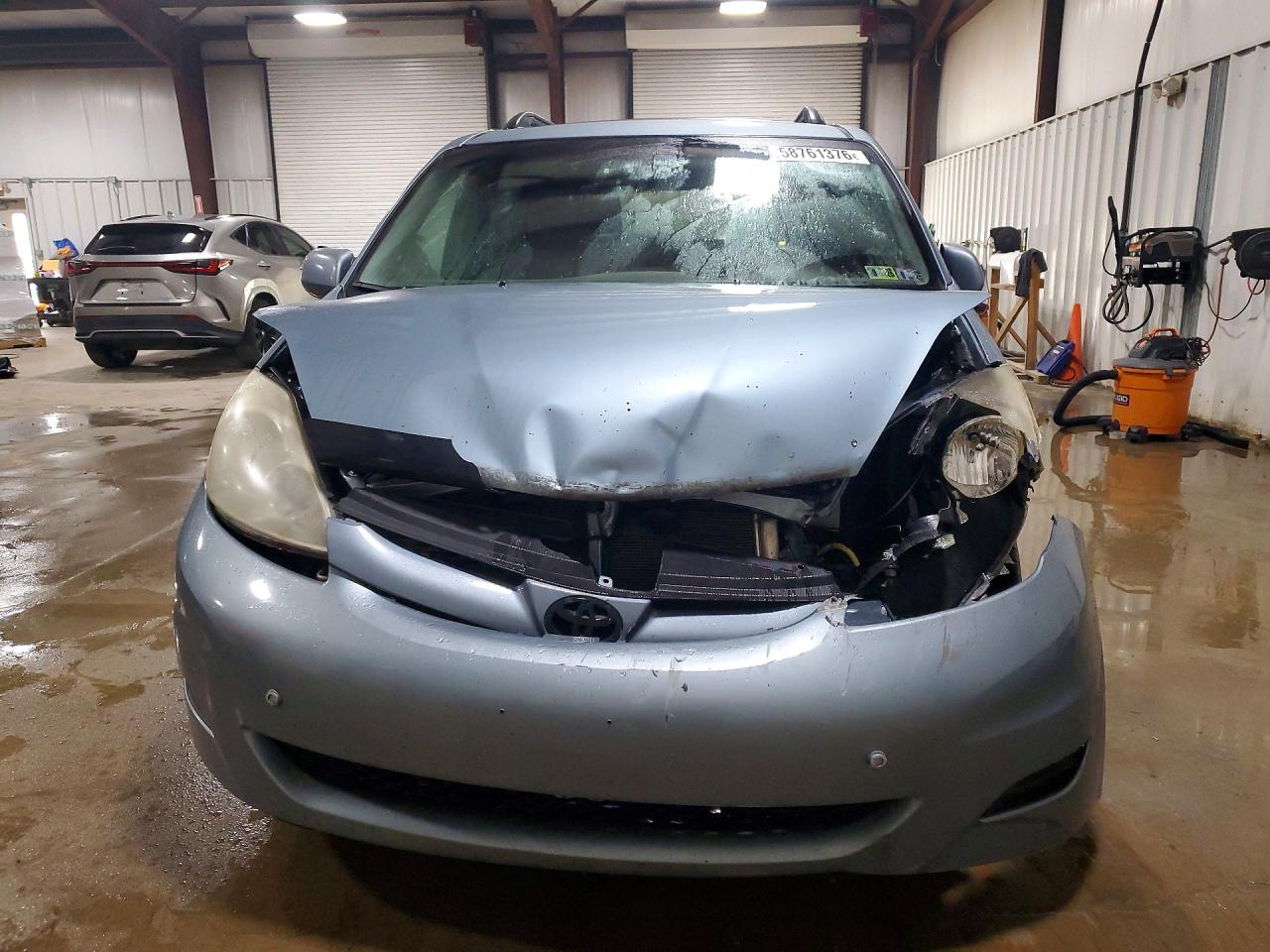 2008 Toyota Sienna Xle Blue vin: 5TDZK22C68S142642