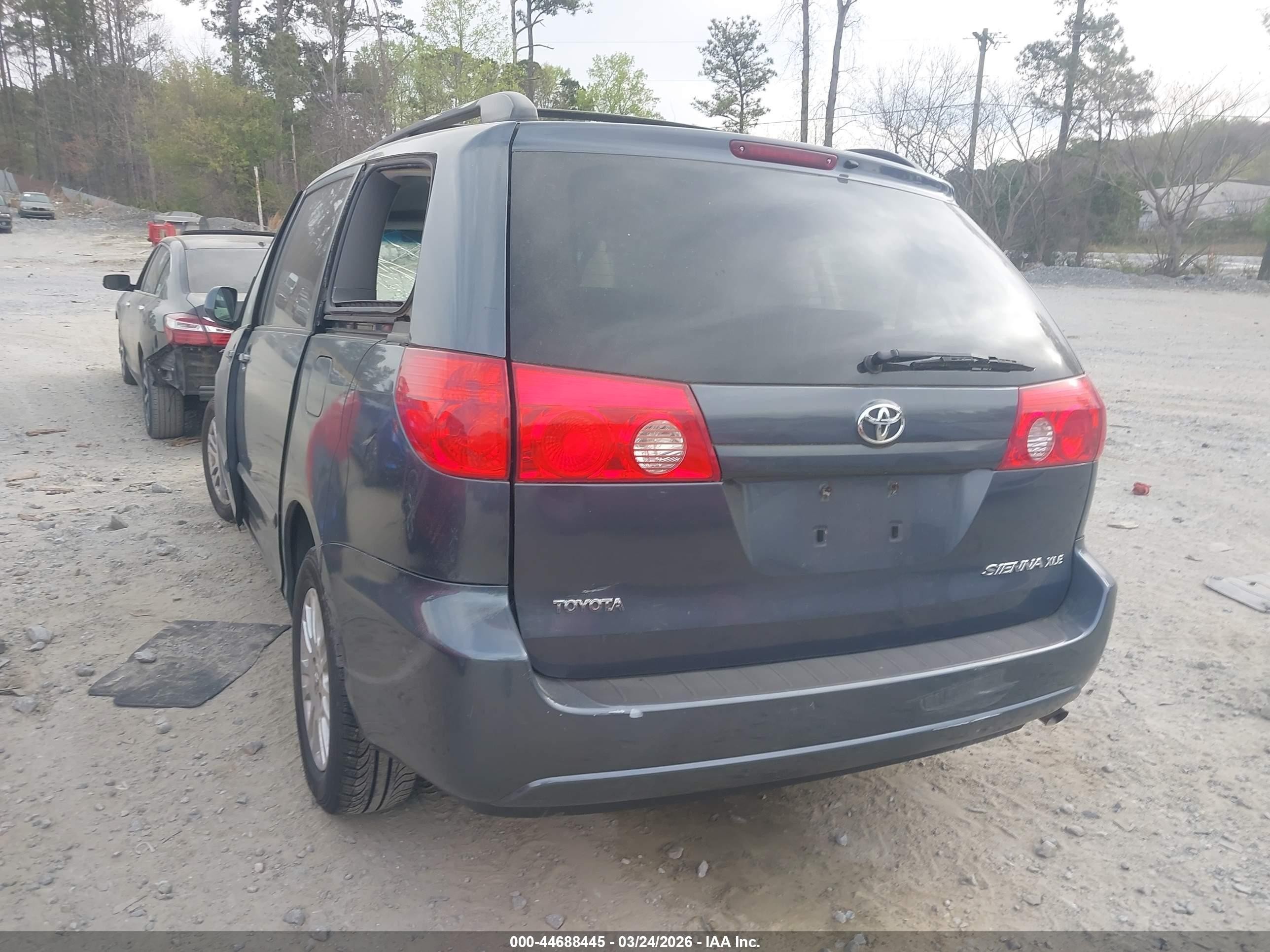 2008 Toyota Sienna Xle Blue vin: 5TDZK22C68S166083