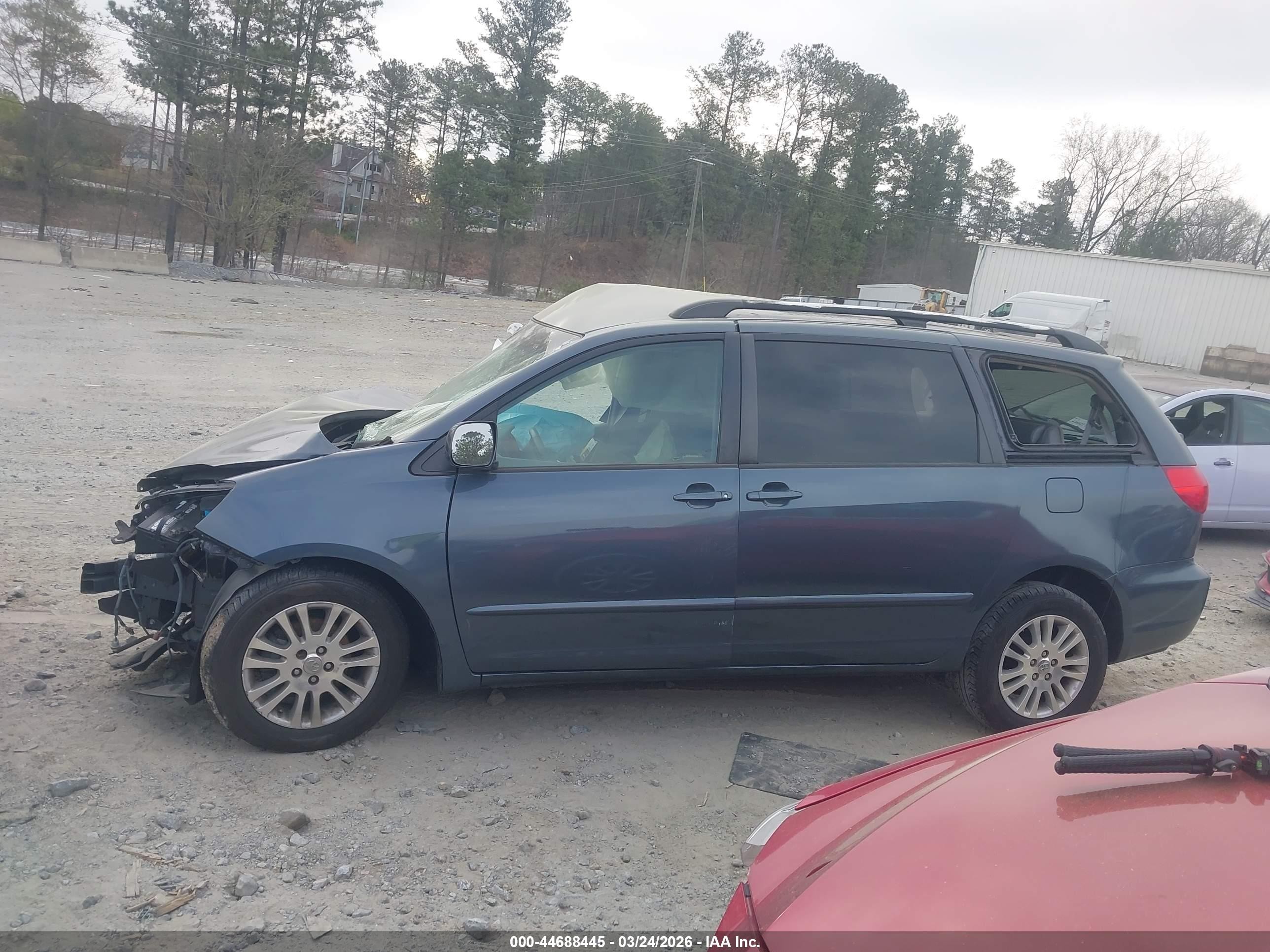 2008 Toyota Sienna Xle Blue vin: 5TDZK22C68S166083