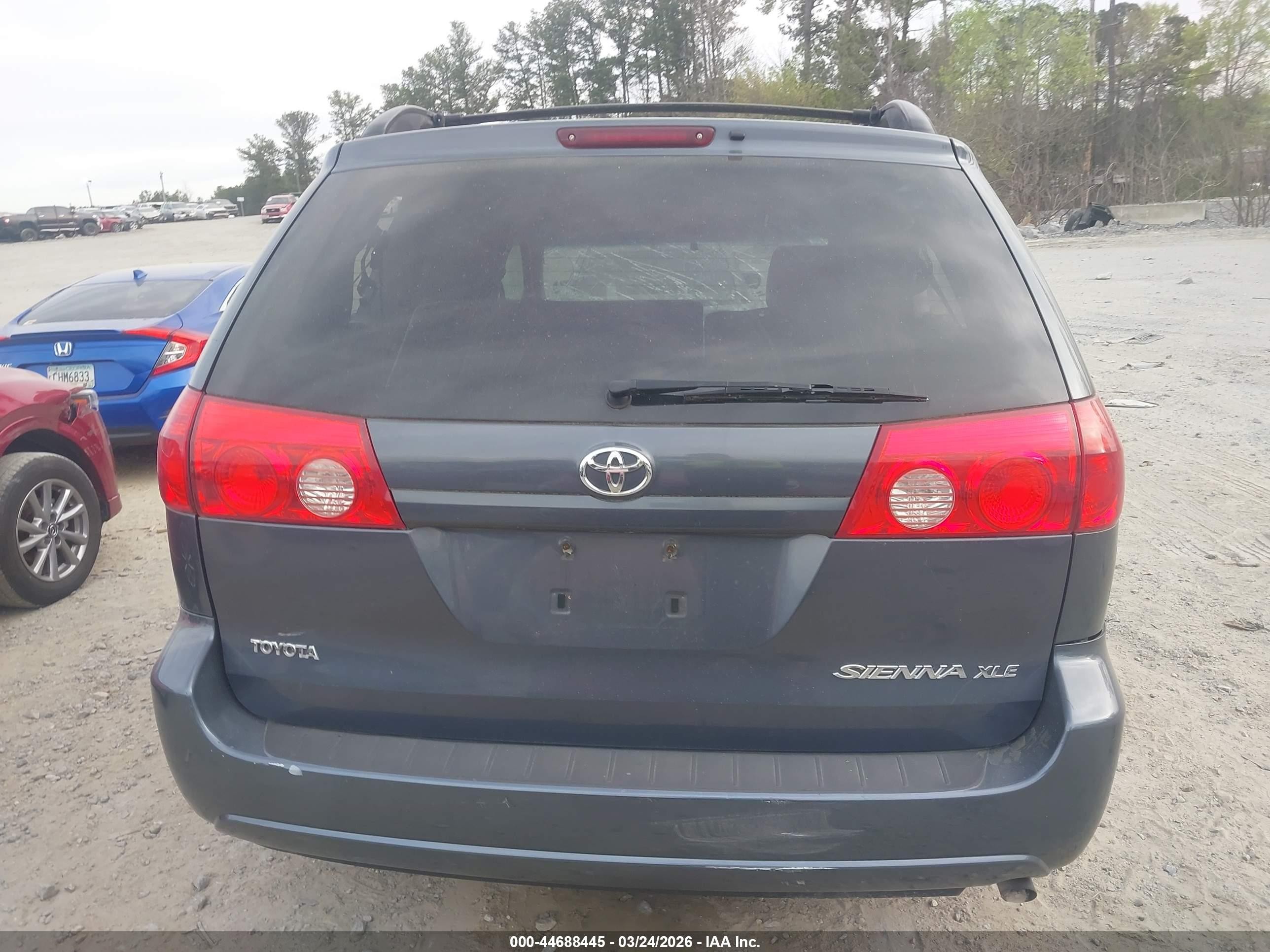 2008 Toyota Sienna Xle Blue vin: 5TDZK22C68S166083