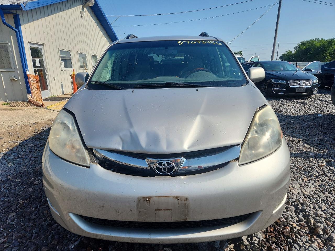 2008 Toyota Sienna Xle Limited Silver vin: 5TDZK22C68S166536