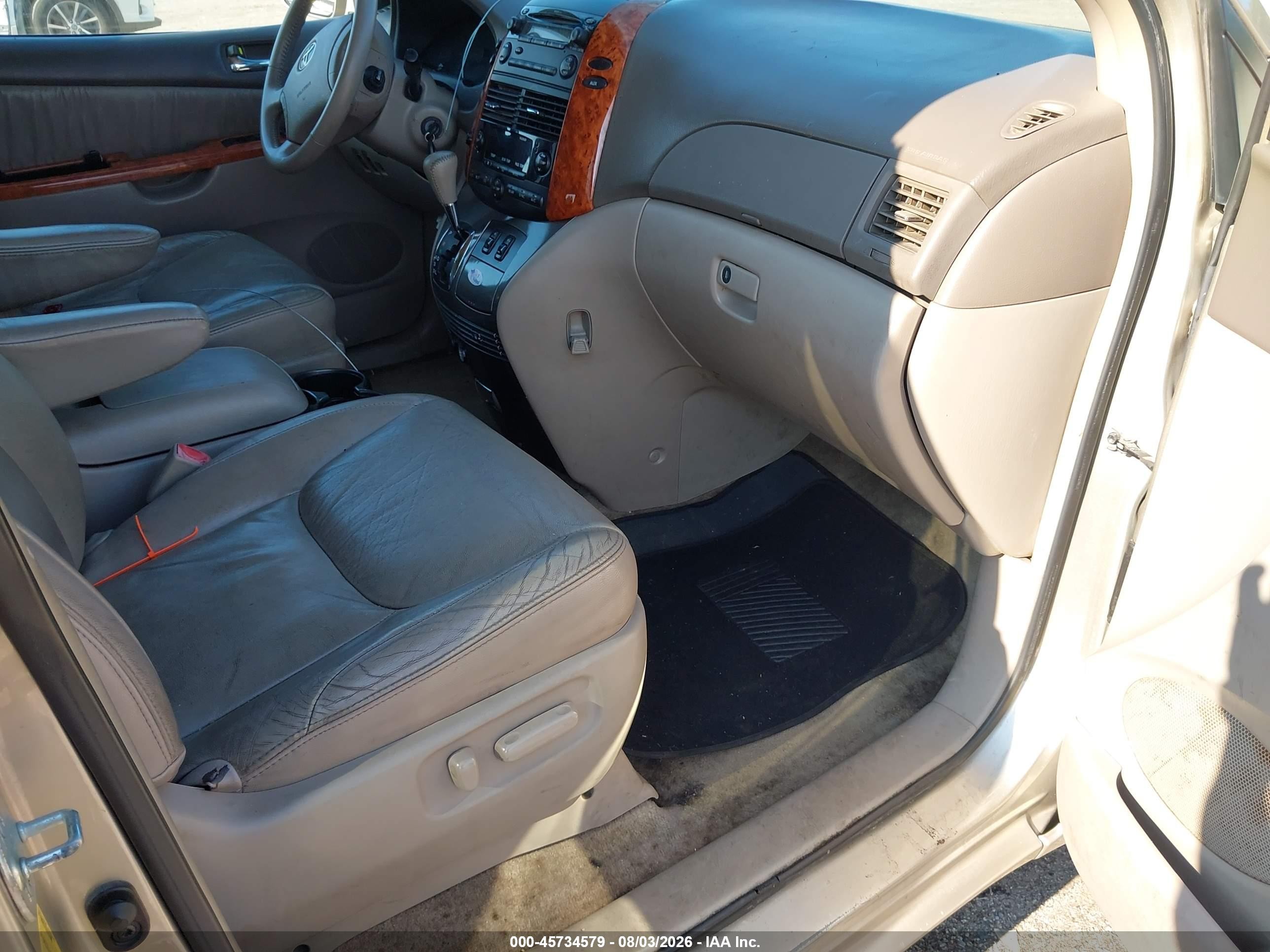 2008 Toyota Sienna Xle Champagne vin: 5TDZK22C68S177620