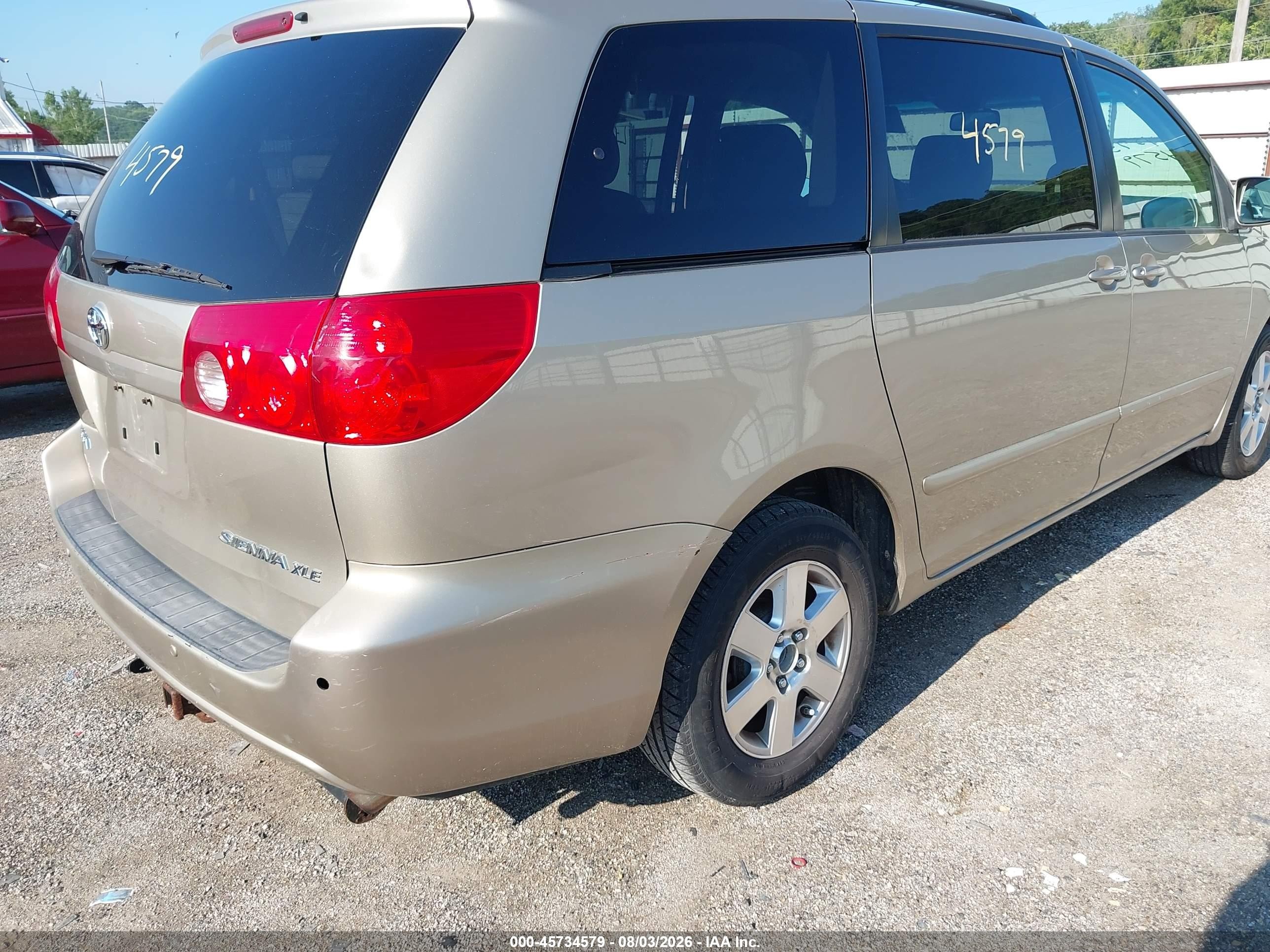 2008 Toyota Sienna Xle Champagne vin: 5TDZK22C68S177620