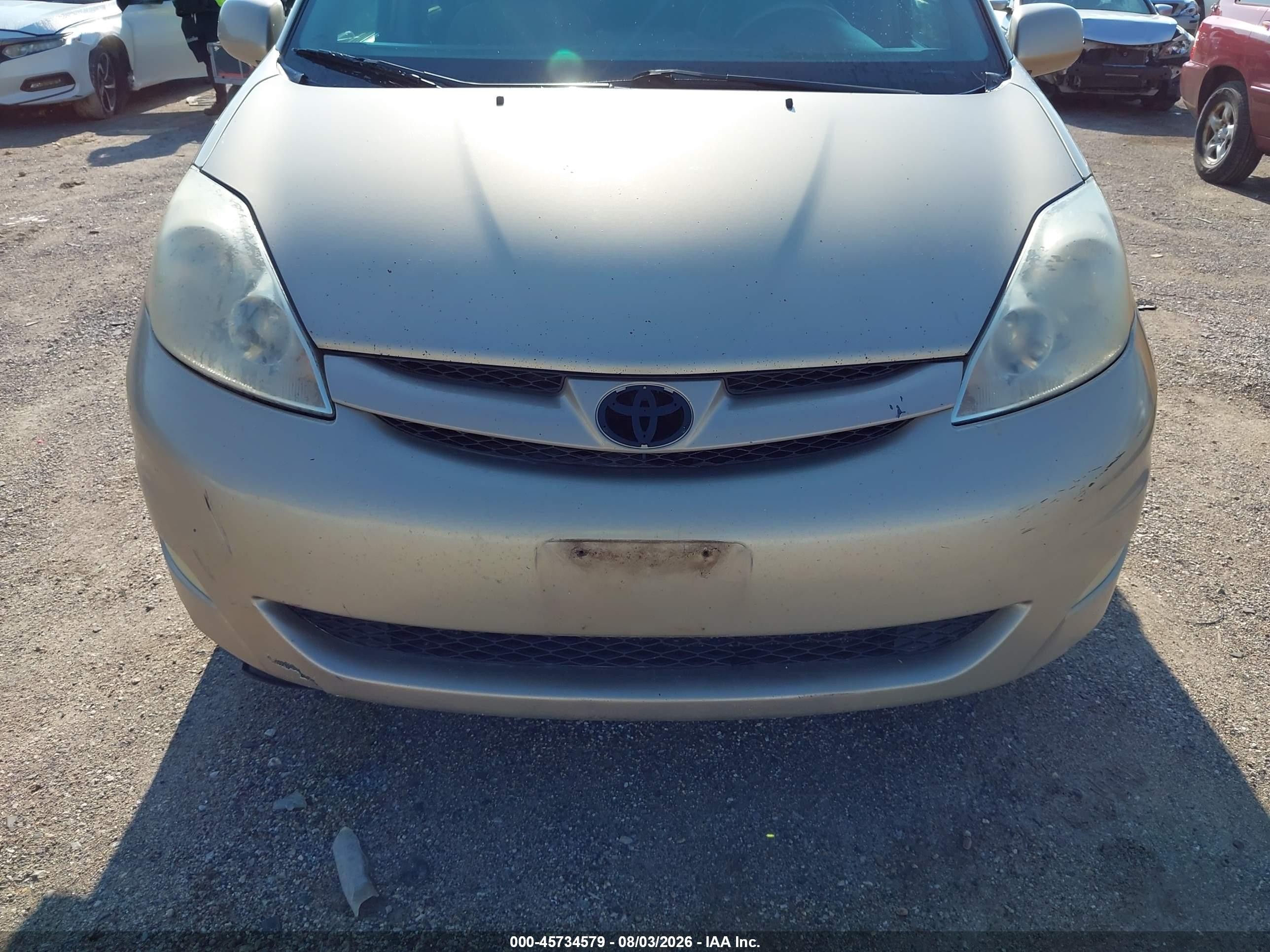 2008 Toyota Sienna Xle Champagne vin: 5TDZK22C68S177620