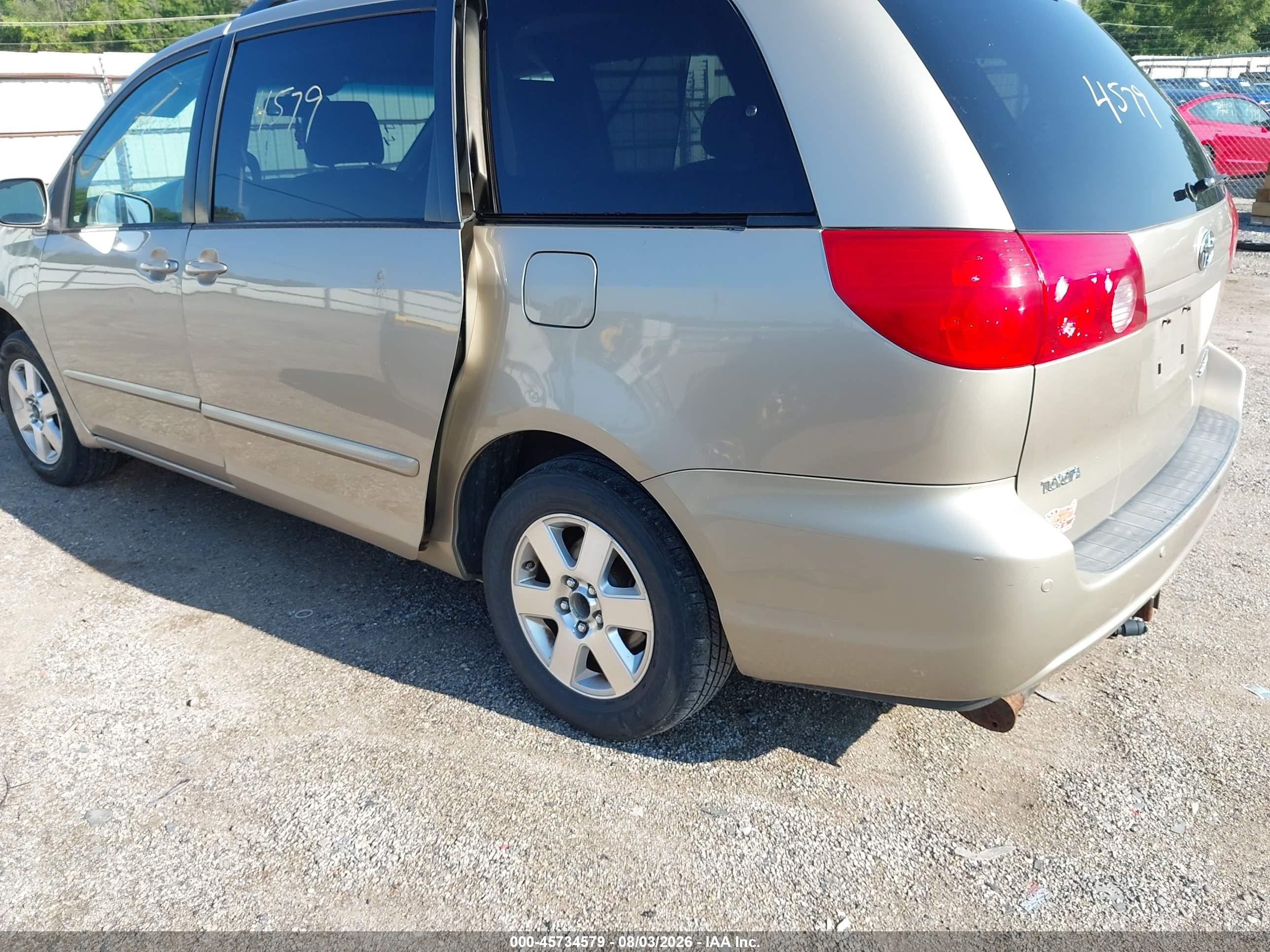 2008 Toyota Sienna Xle Champagne vin: 5TDZK22C68S177620