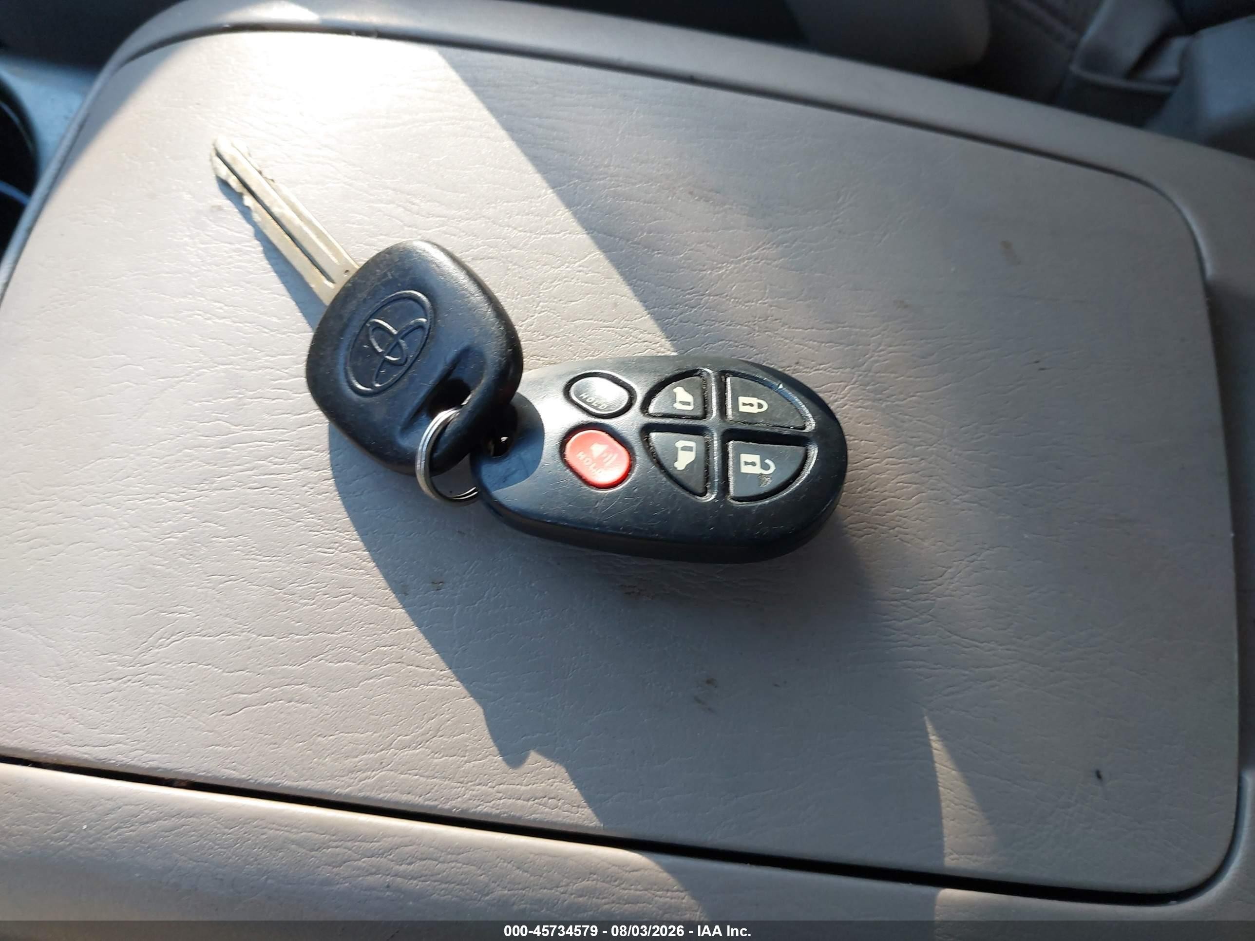 2008 Toyota Sienna Xle Champagne vin: 5TDZK22C68S177620
