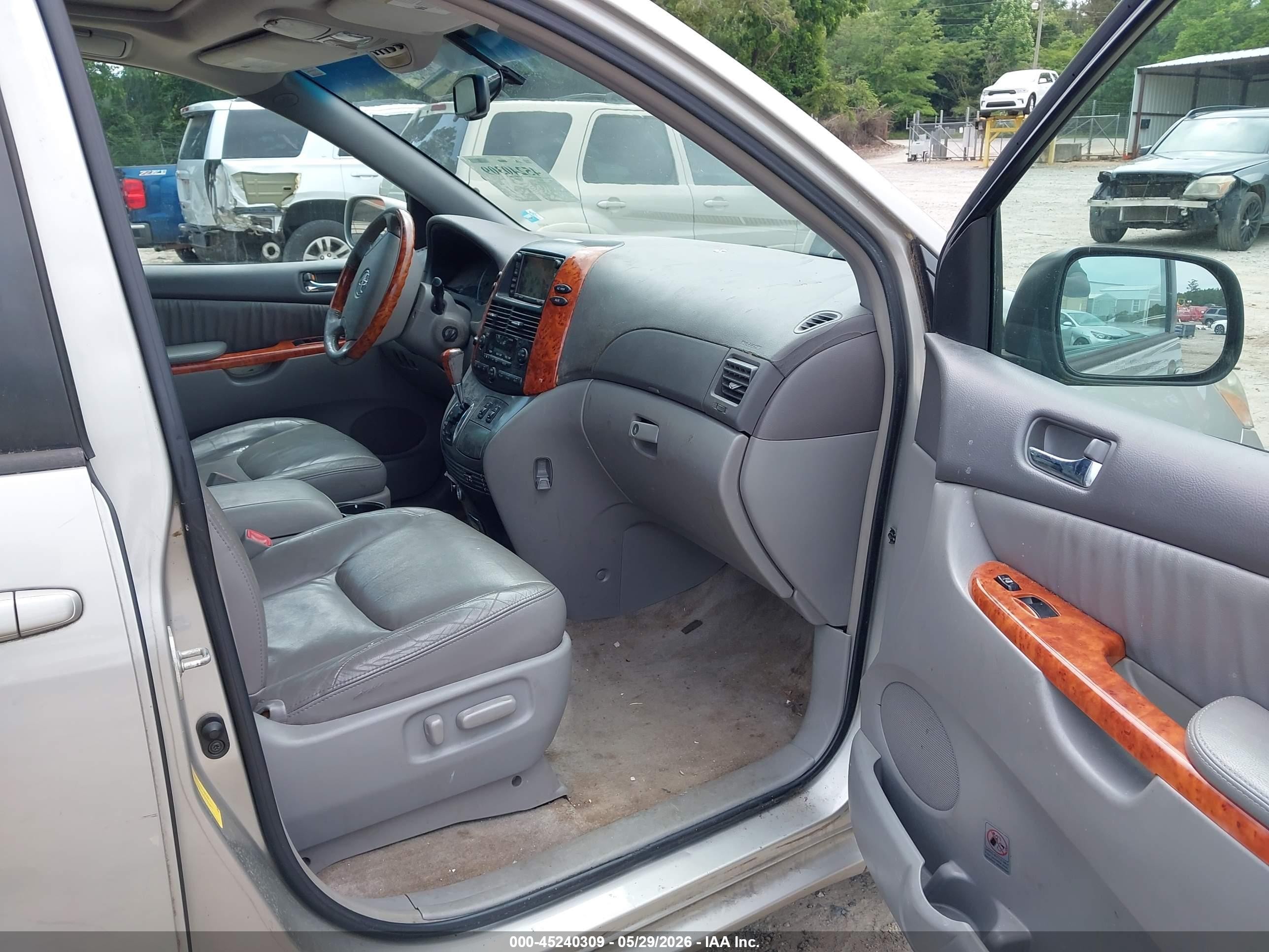 2008 Toyota Sienna Limited Brown vin: 5TDZK22C68S186236