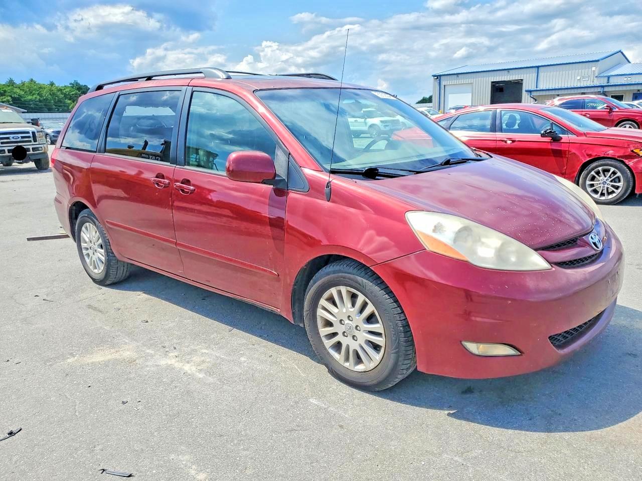 2008 Toyota Sienna Xle Red vin: 5TDZK22C68S190318