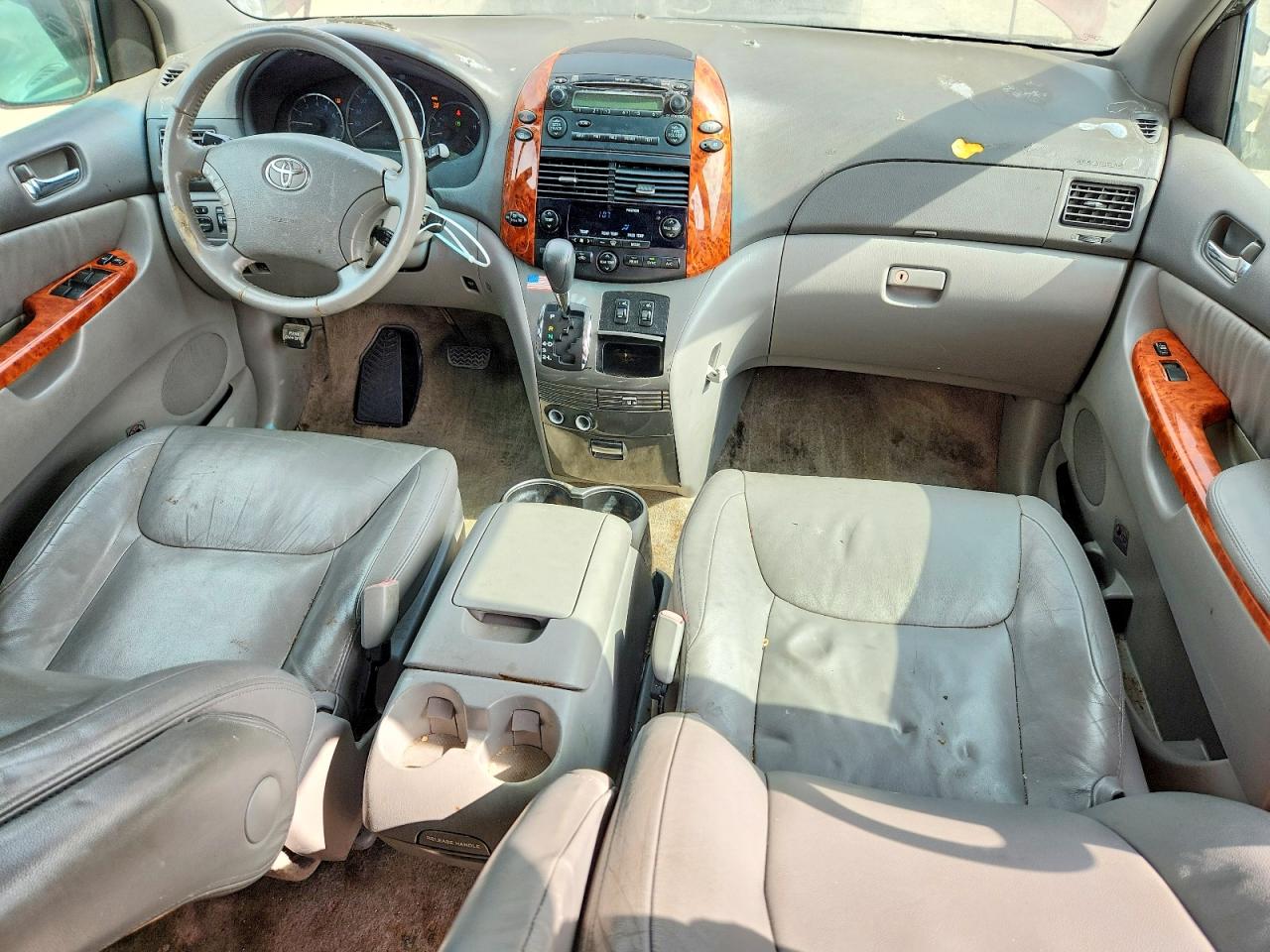 2009 Toyota Sienna Xle Red vin: 5TDZK22C69S227059