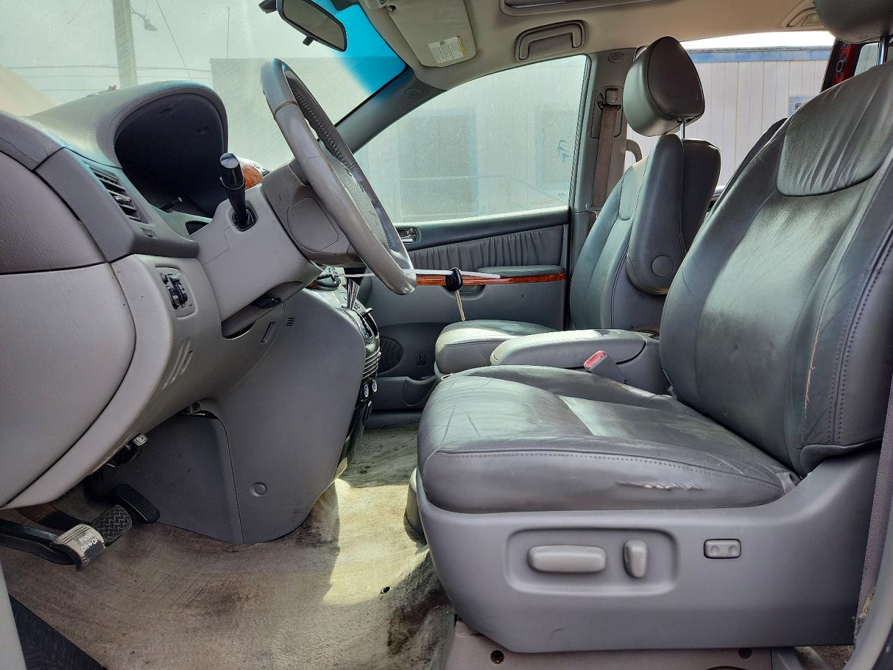 2009 Toyota Sienna Xle Red vin: 5TDZK22C69S227059