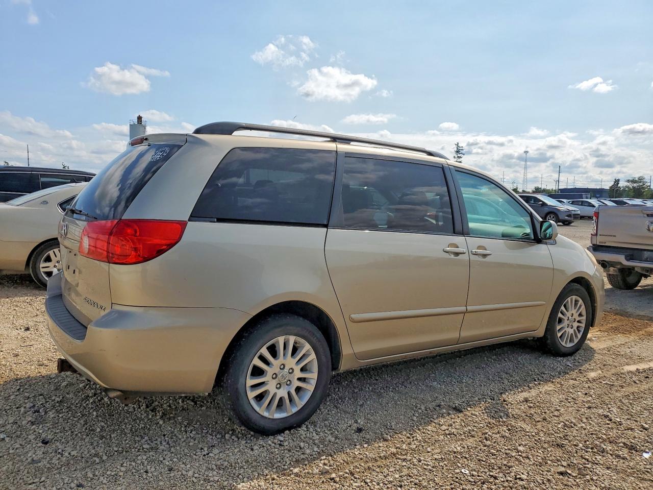 2009 Toyota Sienna Xle Gold vin: 5TDZK22C69S260353