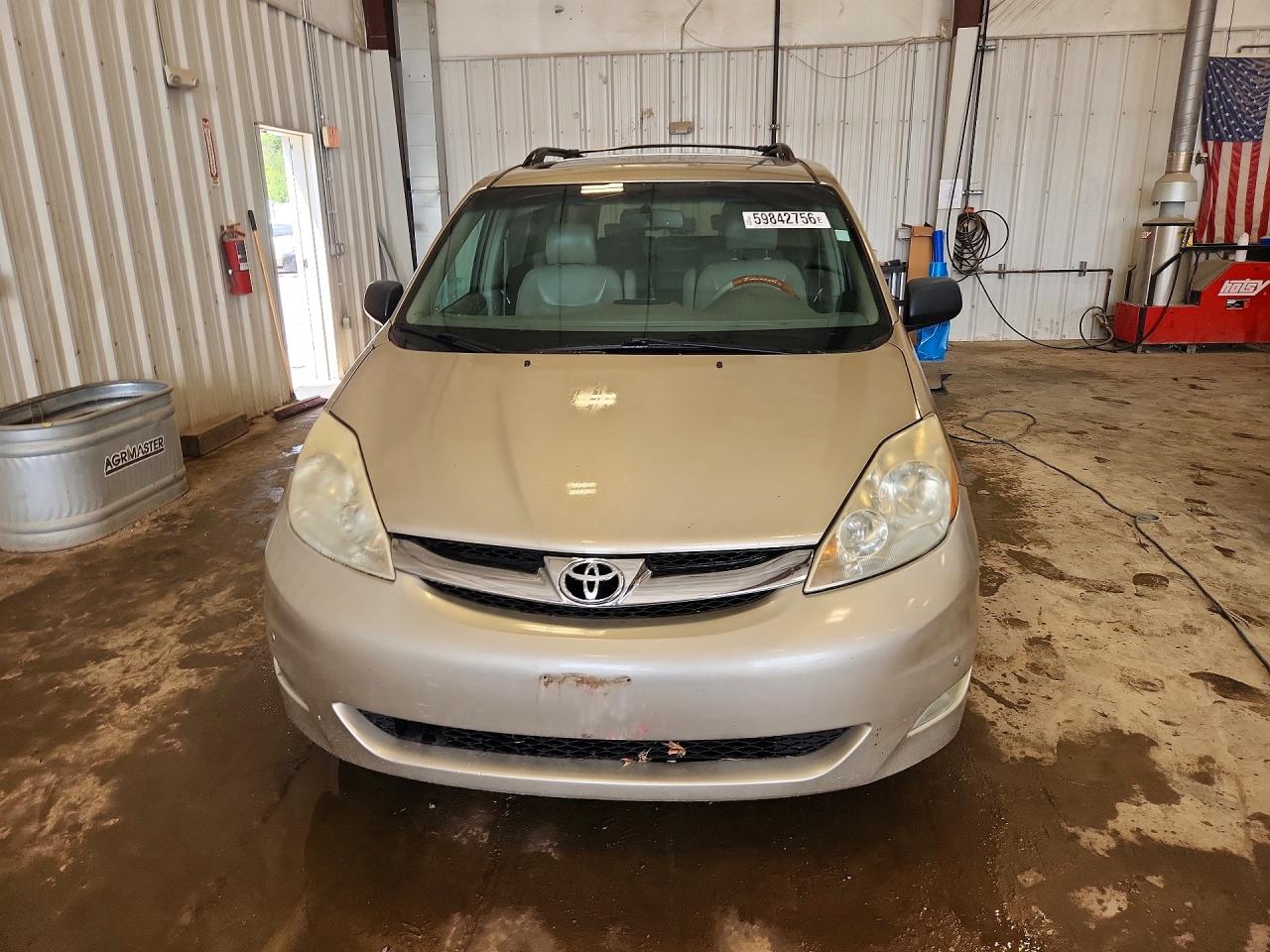 2007 Toyota Sienna Xle Limited 7-passenger Beige vin: 5TDZK22C77S022573