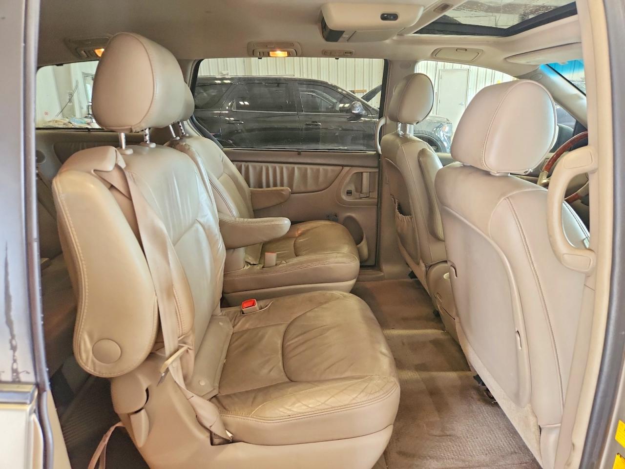 2007 Toyota Sienna Xle Limited 7-passenger Beige vin: 5TDZK22C77S022573